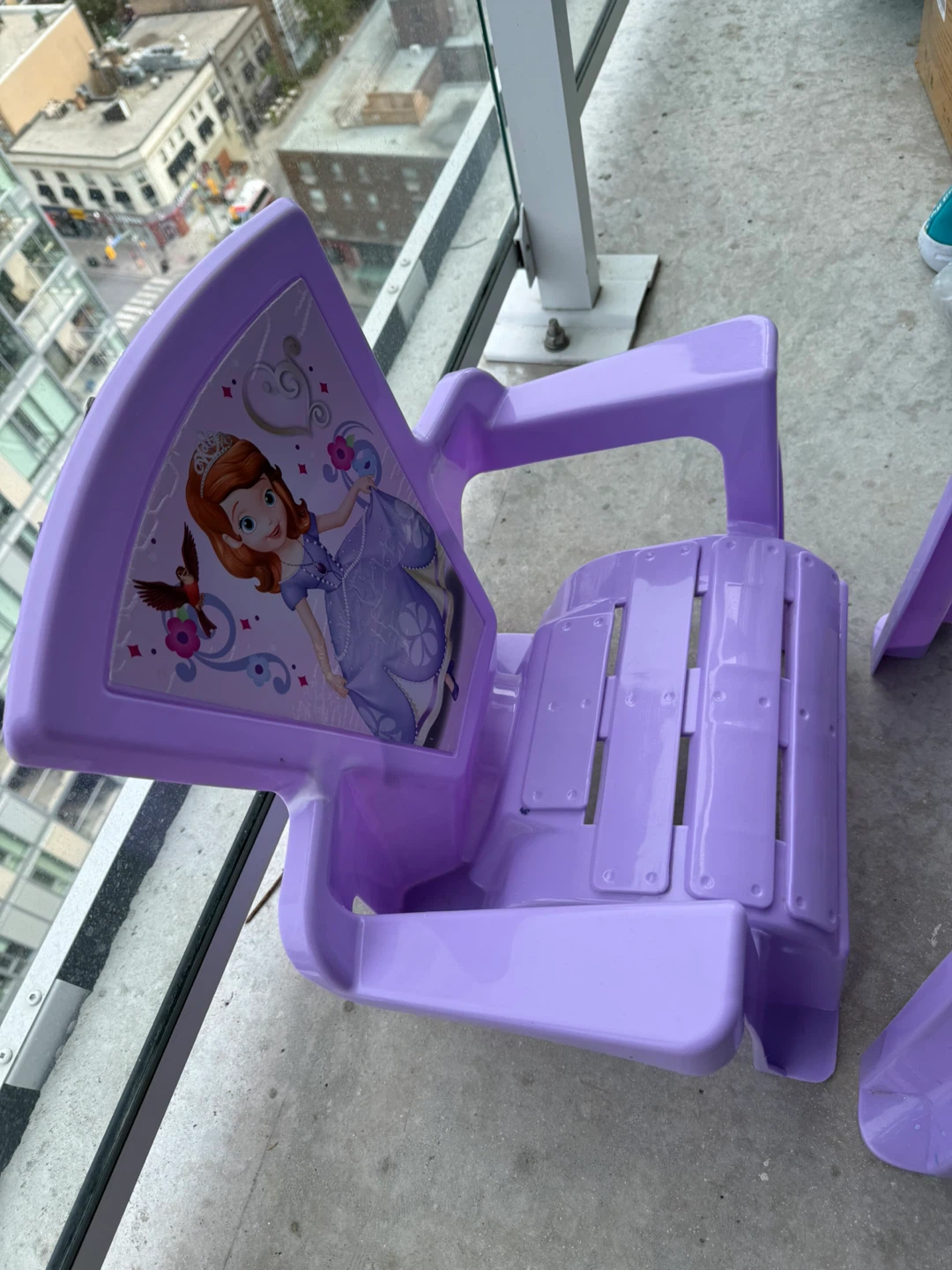 Sofia the First Kids Table and Chair Set - photo 3