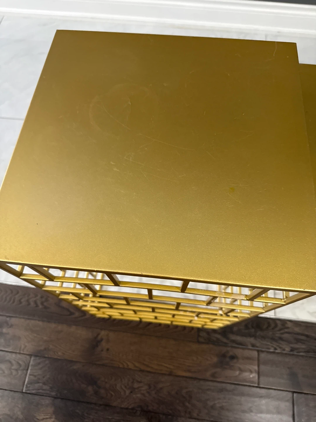 Set of two gold metal nesting side tables - photo 2