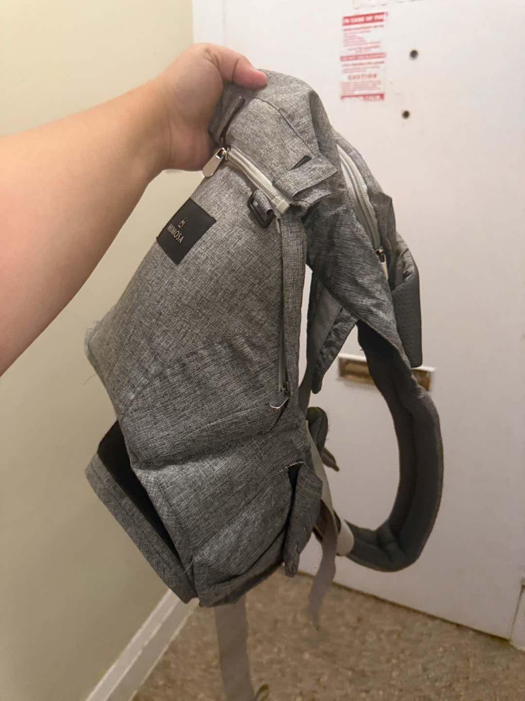 Mimosa Airplush 6-Way Hipseat Carrier Wintry Grey