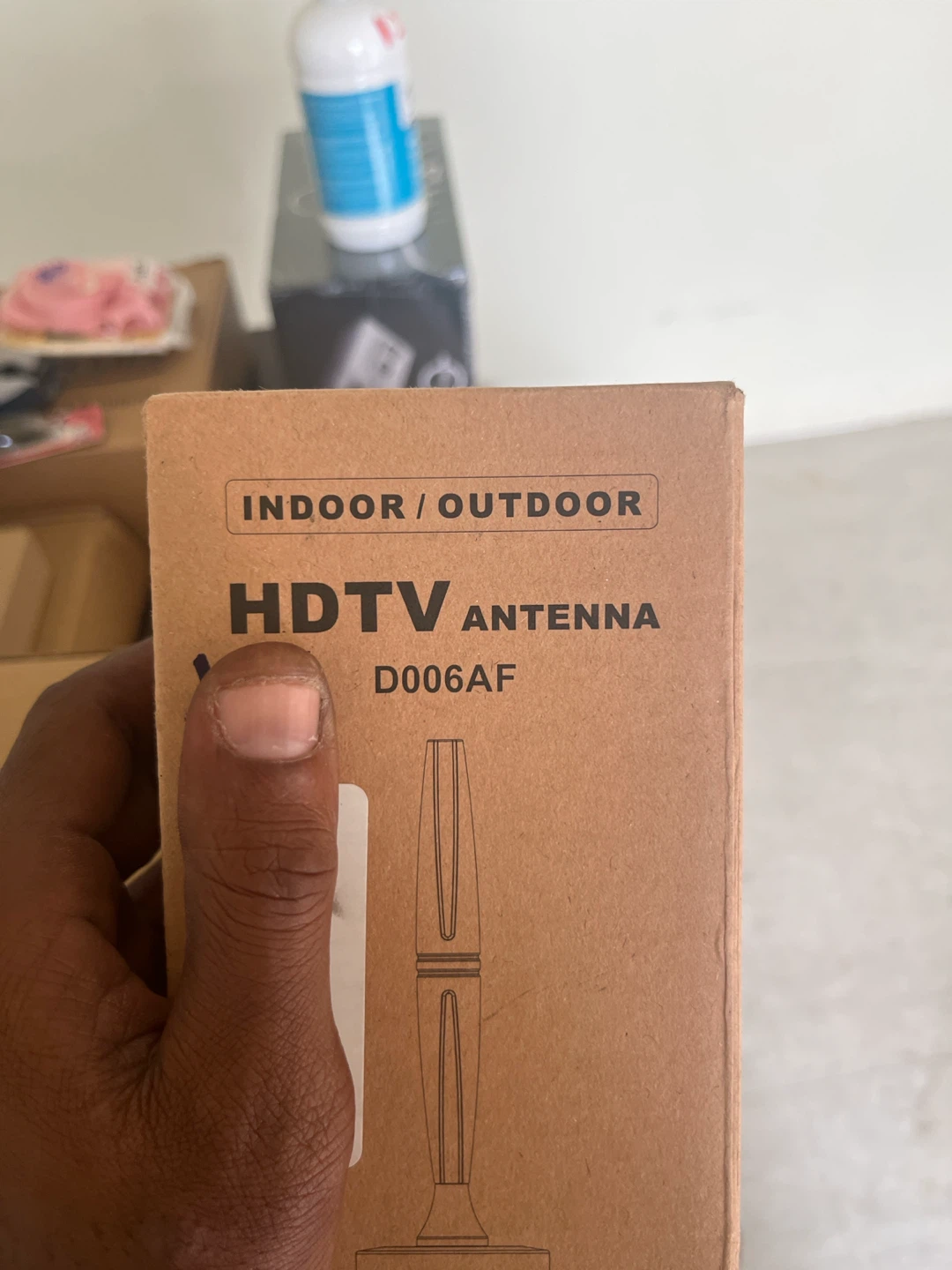 Indoor/Outdoor HDTV Antenna Model D006AF