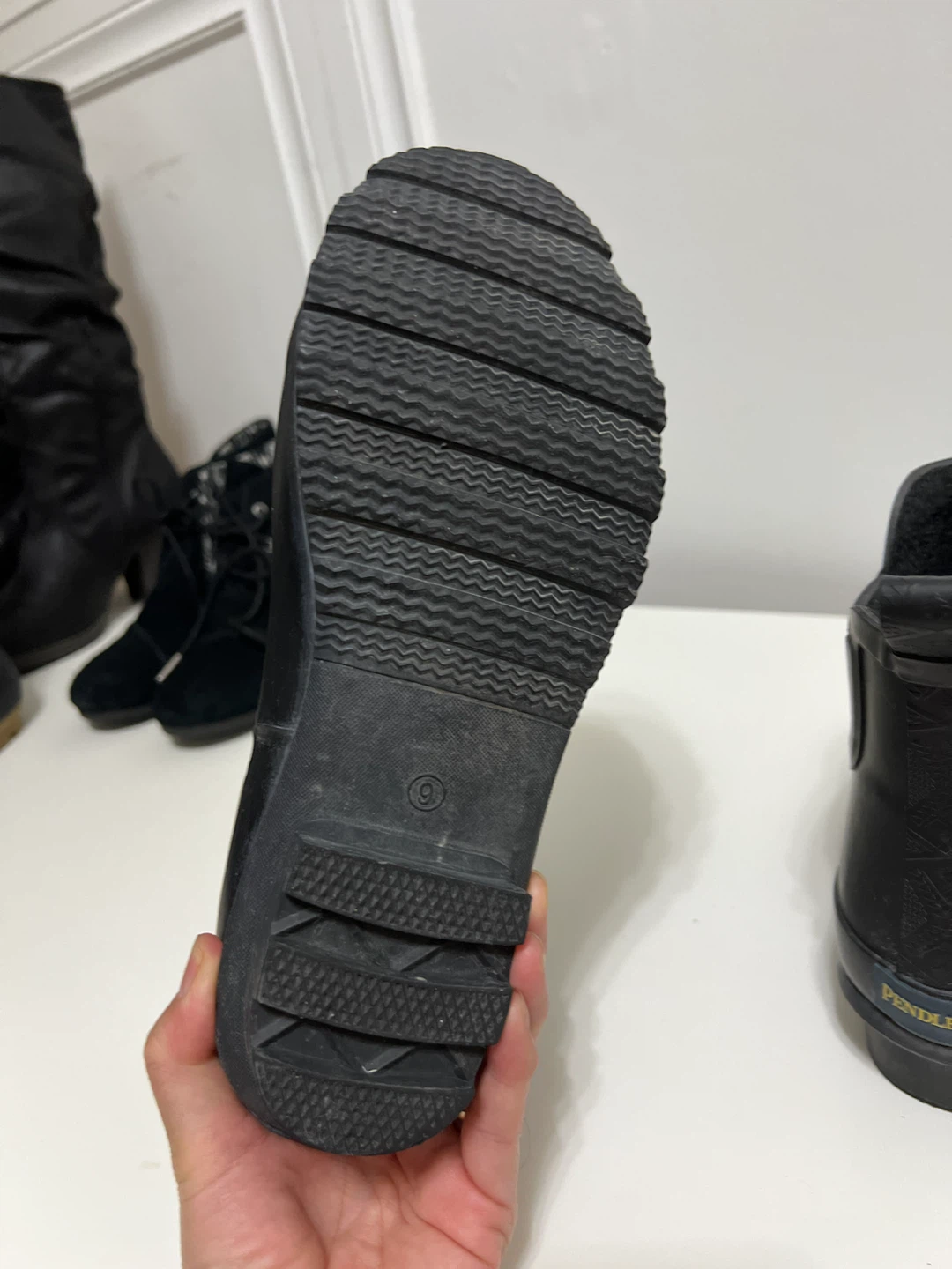 Pendleton black ankle rain boots - photo 5