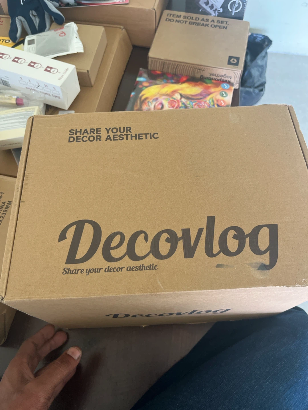 Decovlog Table decor