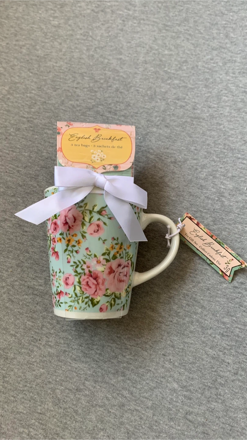 Modern Gourmet Foods Floral Mug with Tea Set