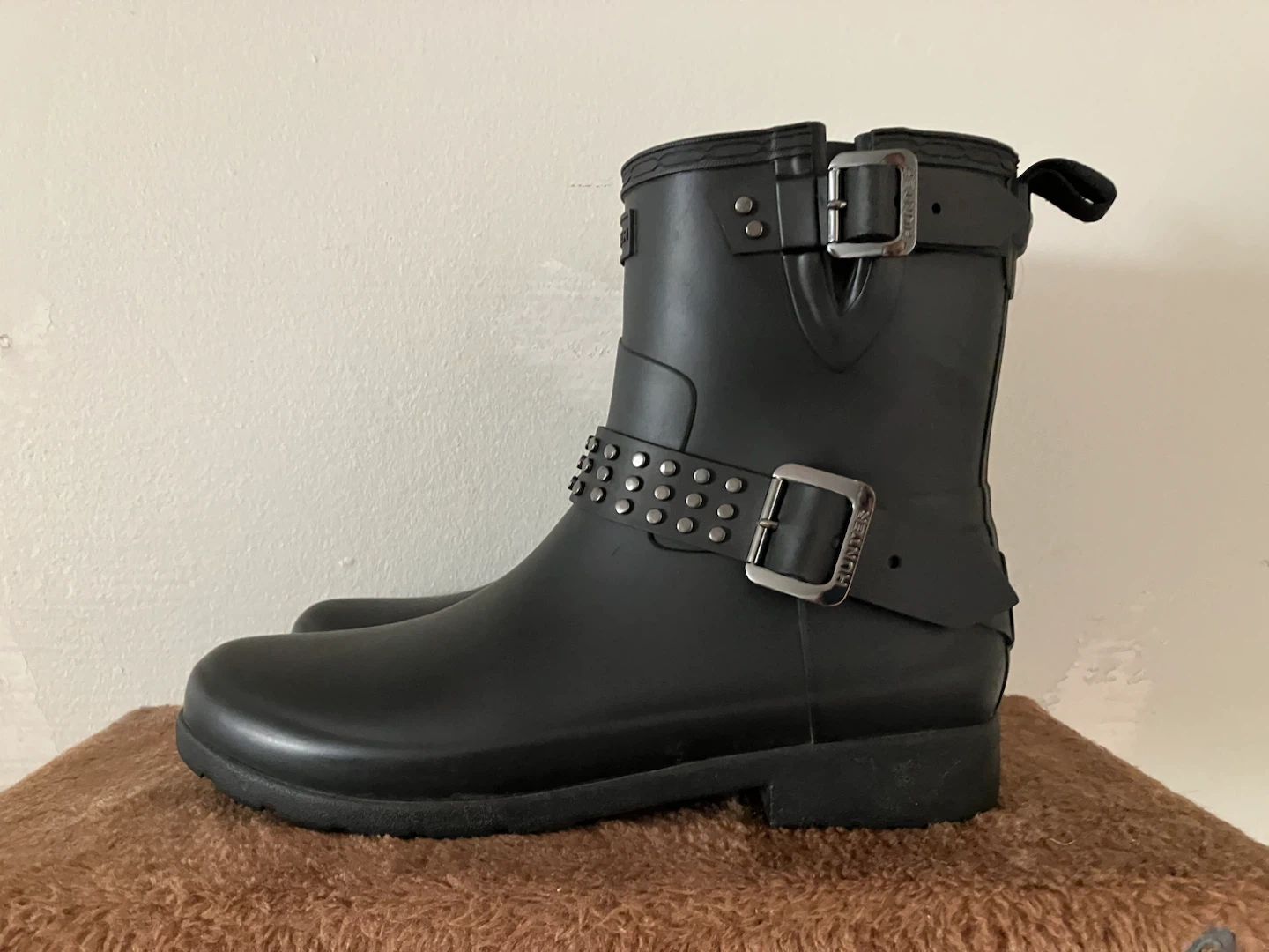 Hunter Short Black Studded Boots - photo 4