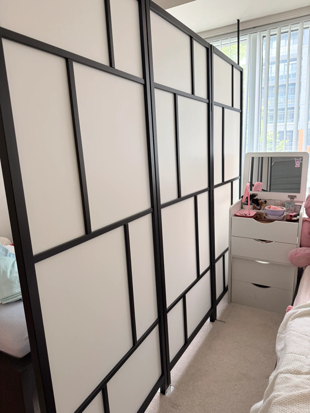 Modern 3-Panel Room Divider - photo 2