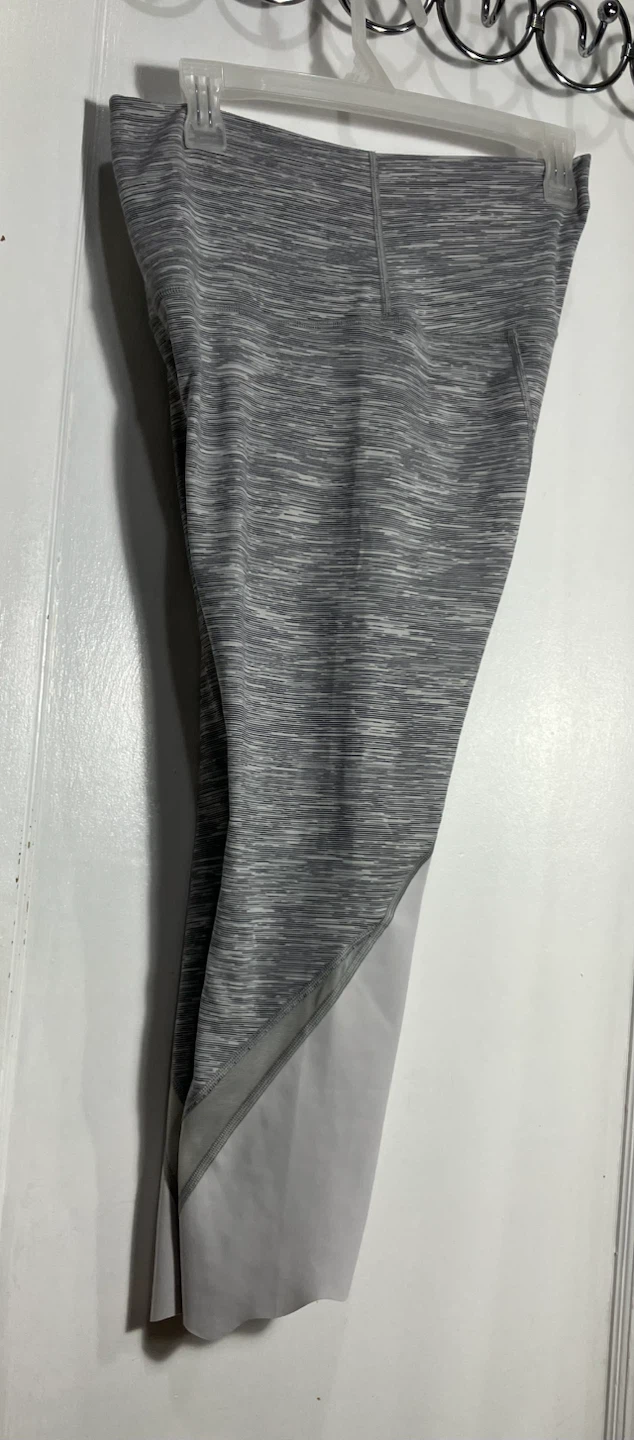 Lululemon Women's Leggings Size 10 - photo 2