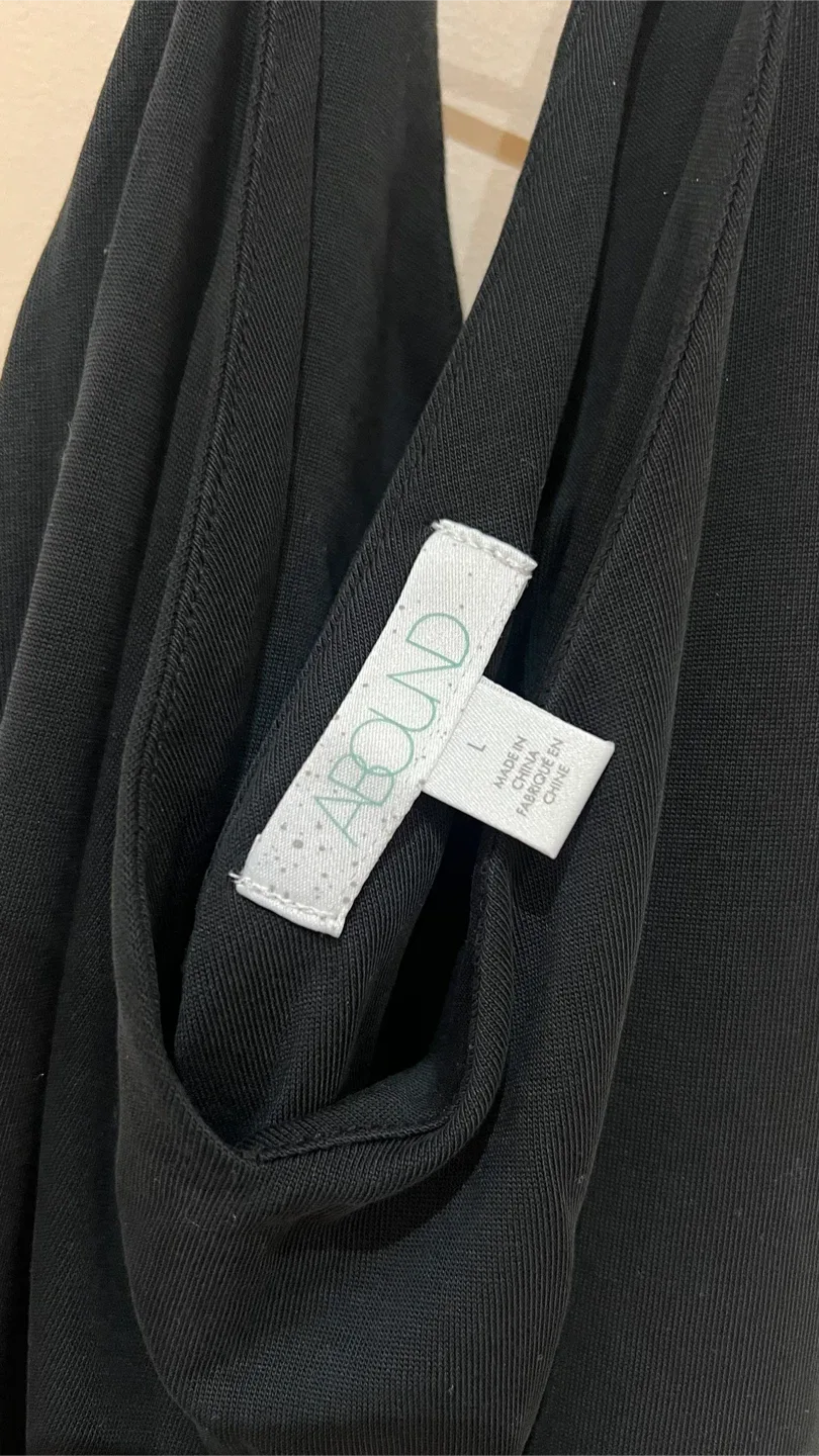 Abound Black V-Neck Tank Top - photo 2
