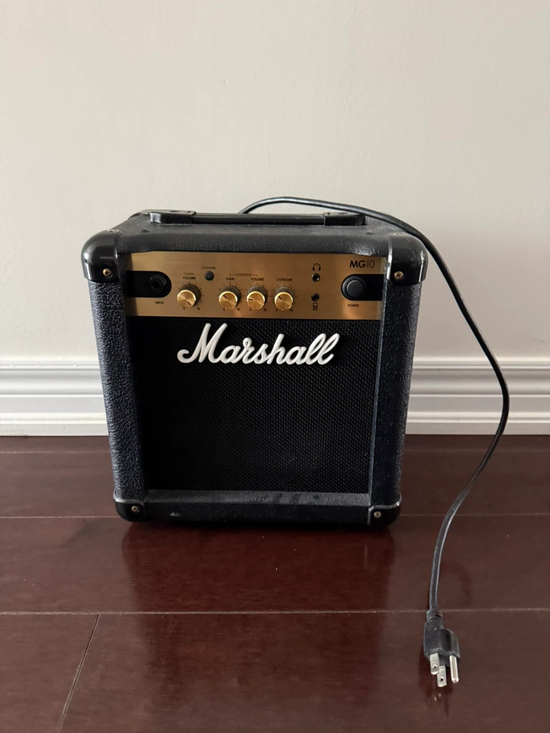 Marshall MG10 Amp