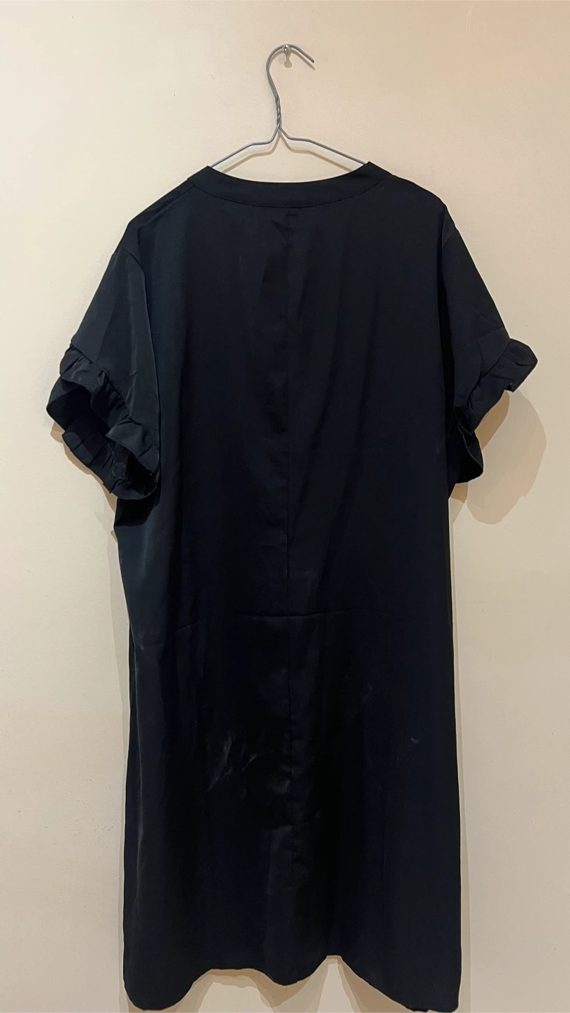 Black dress - photo 2