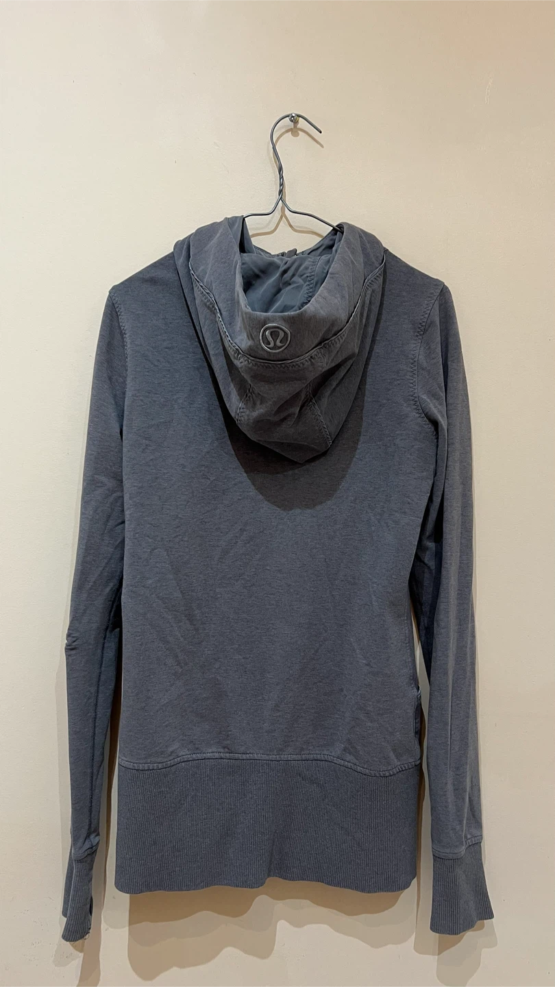 Lululemon Women's Zip-Up Hoodie - photo 2