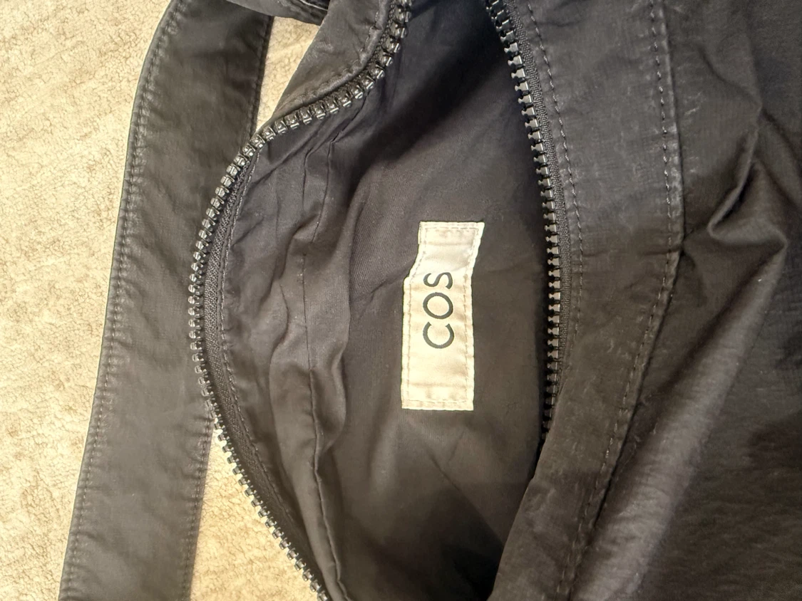 COS Black Shoulder Bag - photo 5