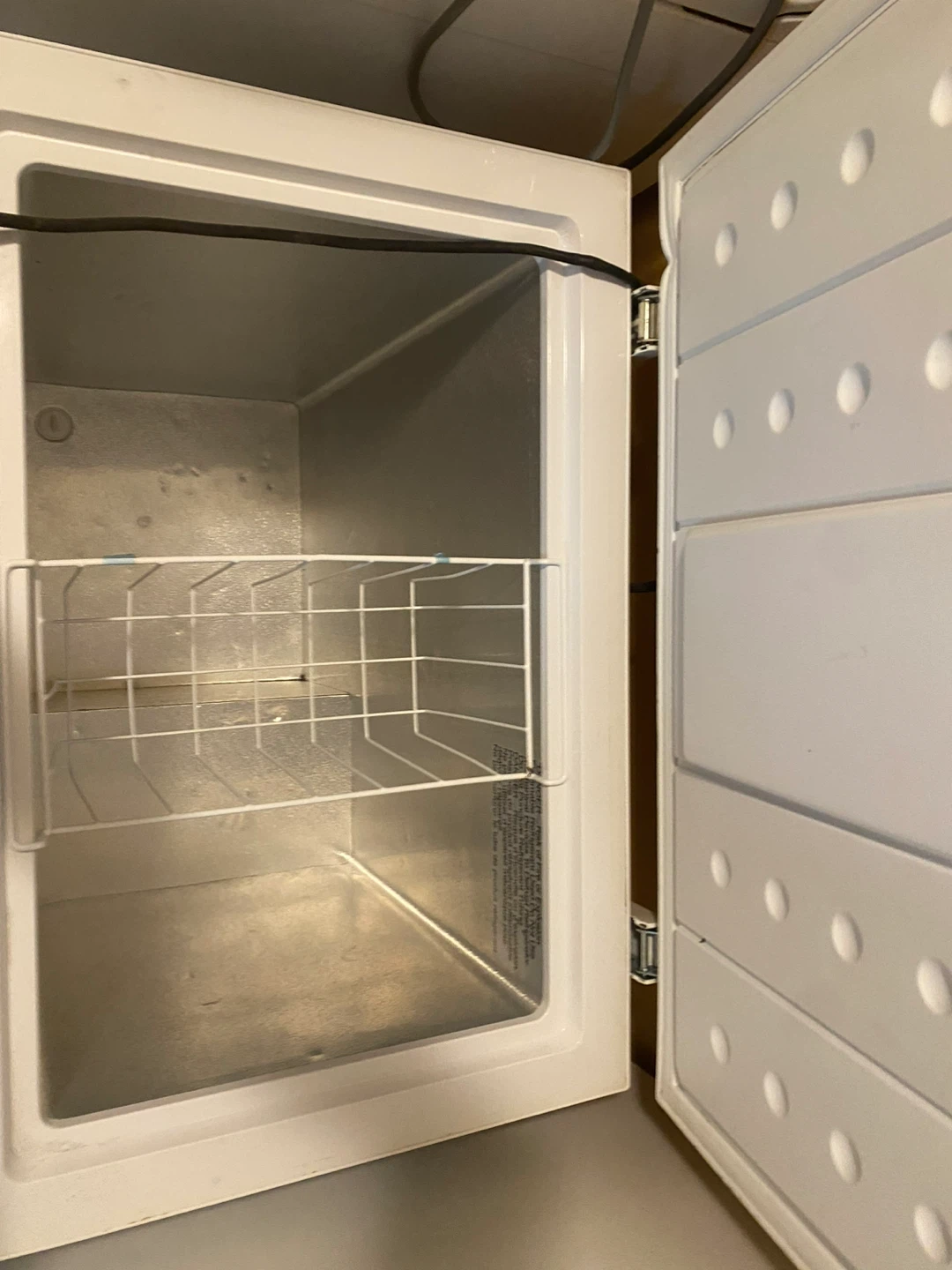 Arctic King chest freezer - photo 2