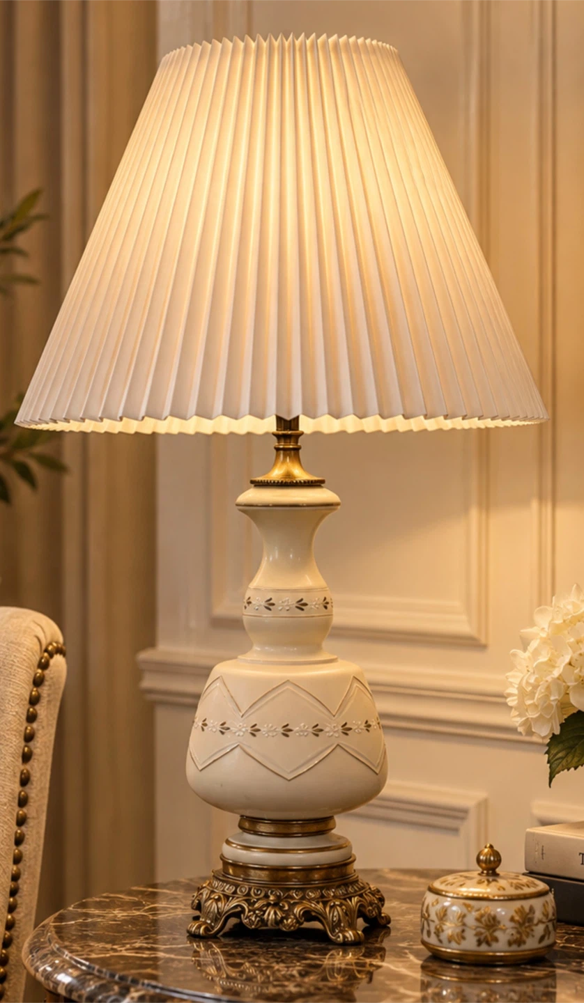 Vintage-Style Ceramic Table Lamp - photo 2