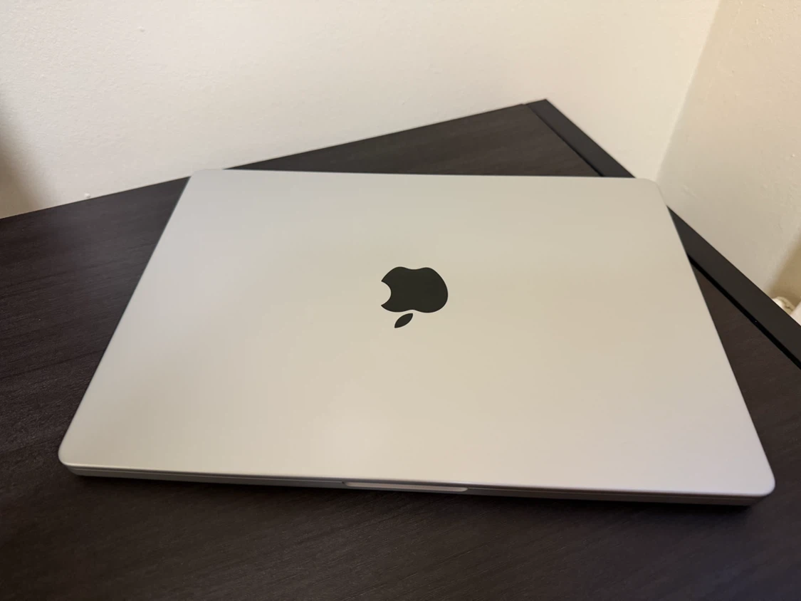 Apple MacBook Pro 14-inch (M3) 512GB - photo 3