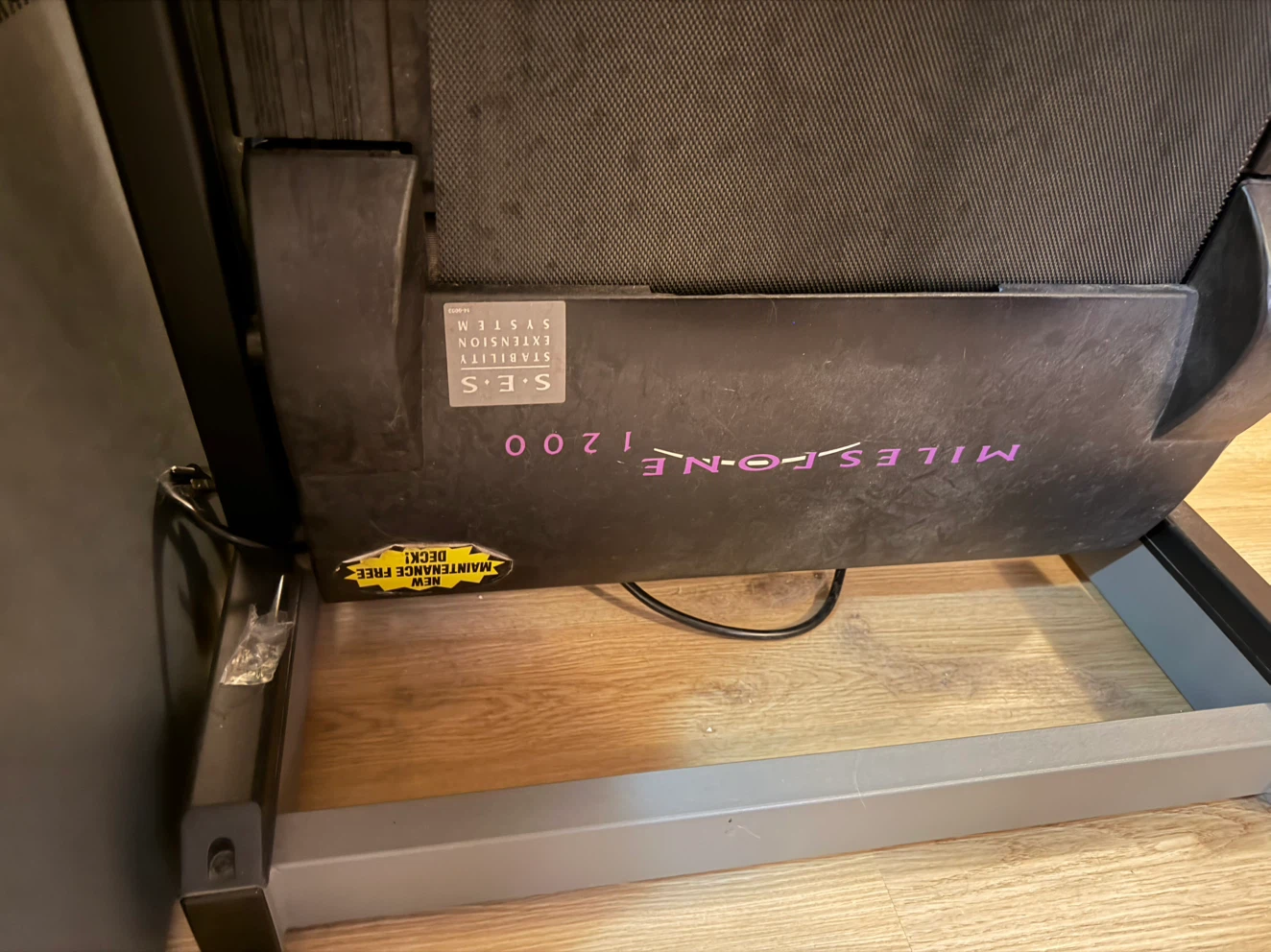 Keys Milestone 1200 Treadmill - photo 4