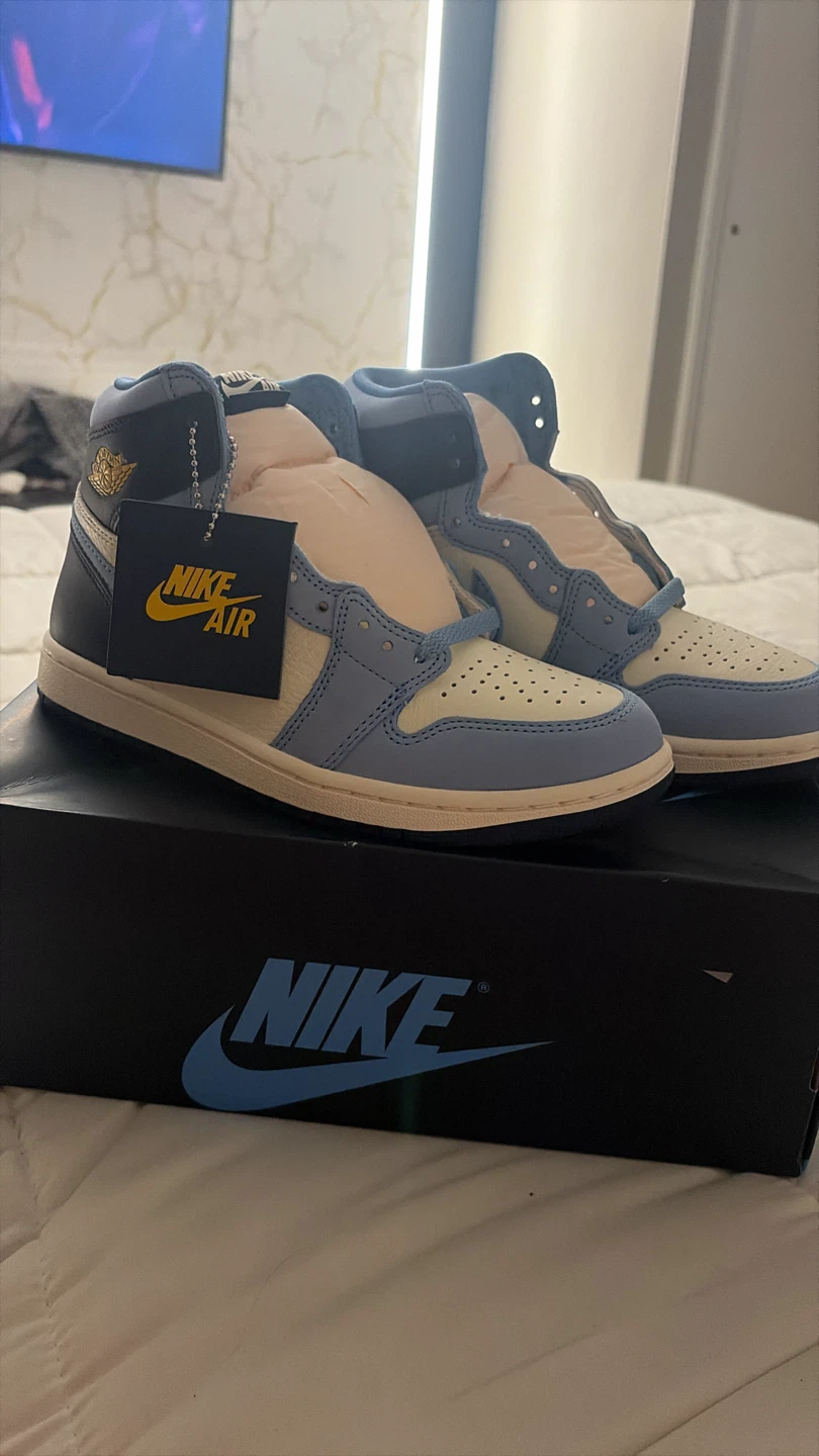 Nike Air Jordan 1 High First in Flight - photo 5