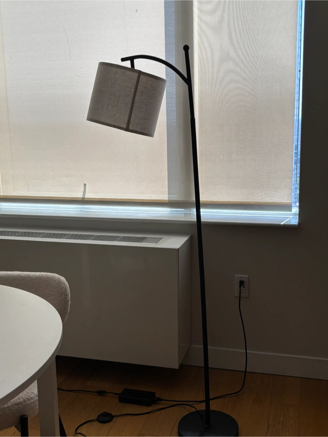Modern Arc Floor Lamp (warm light)