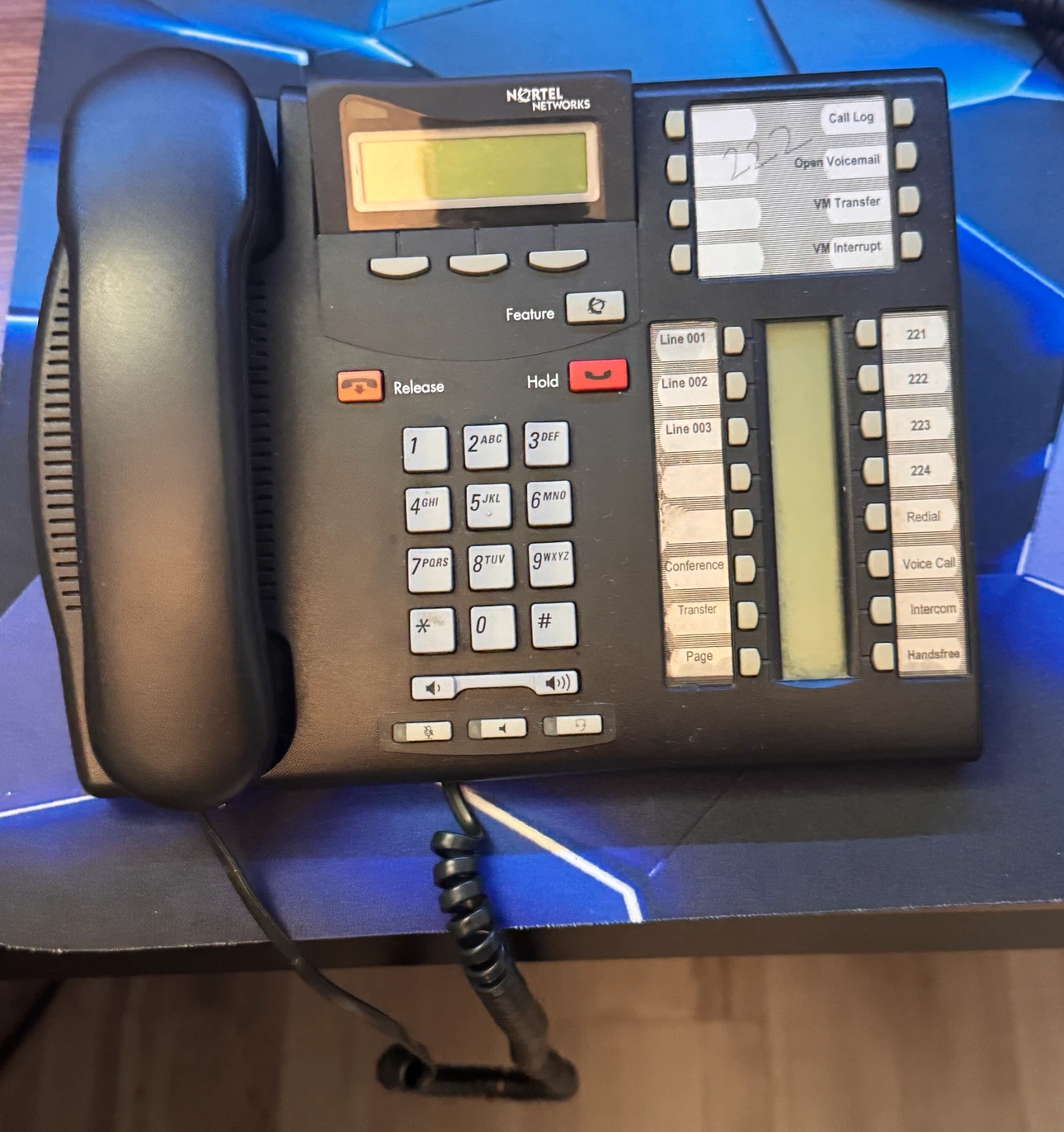 Nortel BCM50 with 4 phone sets