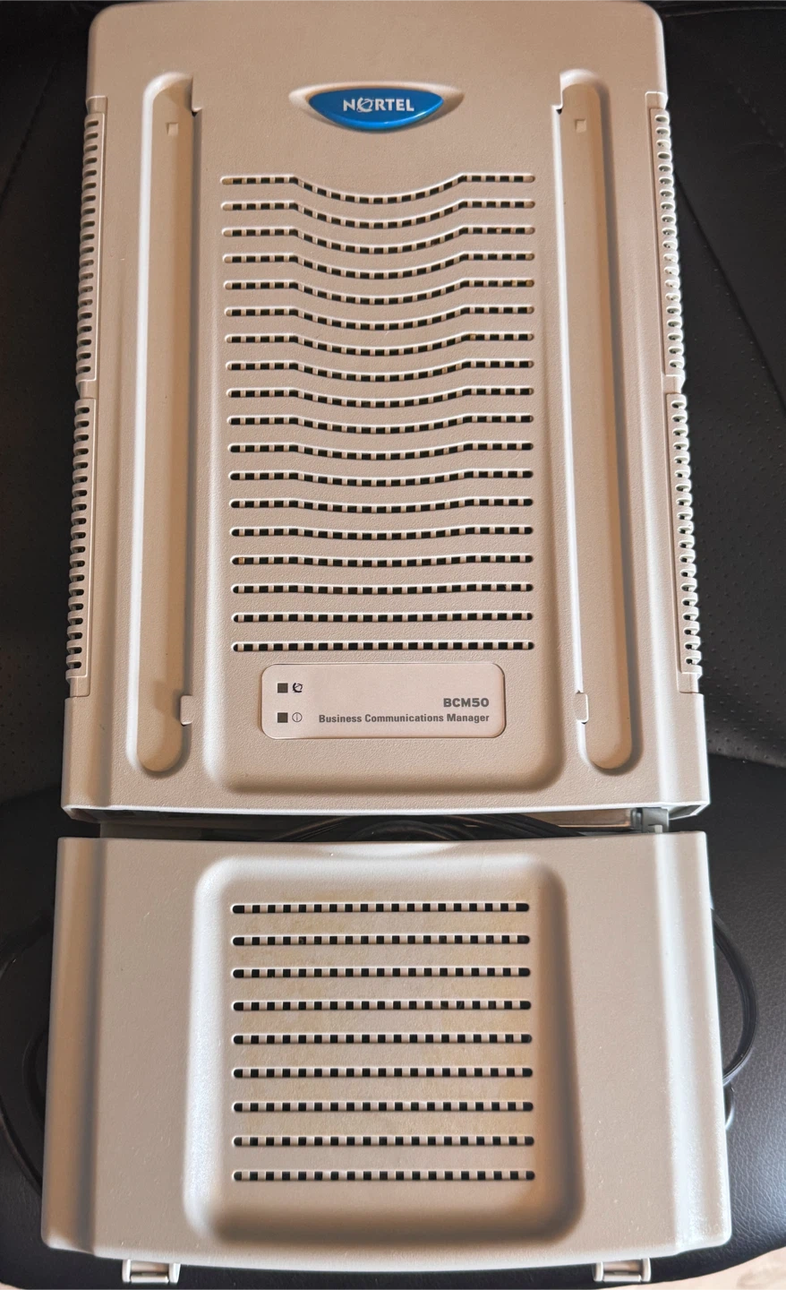 Nortel BCM50 with 4 phone sets - photo 2