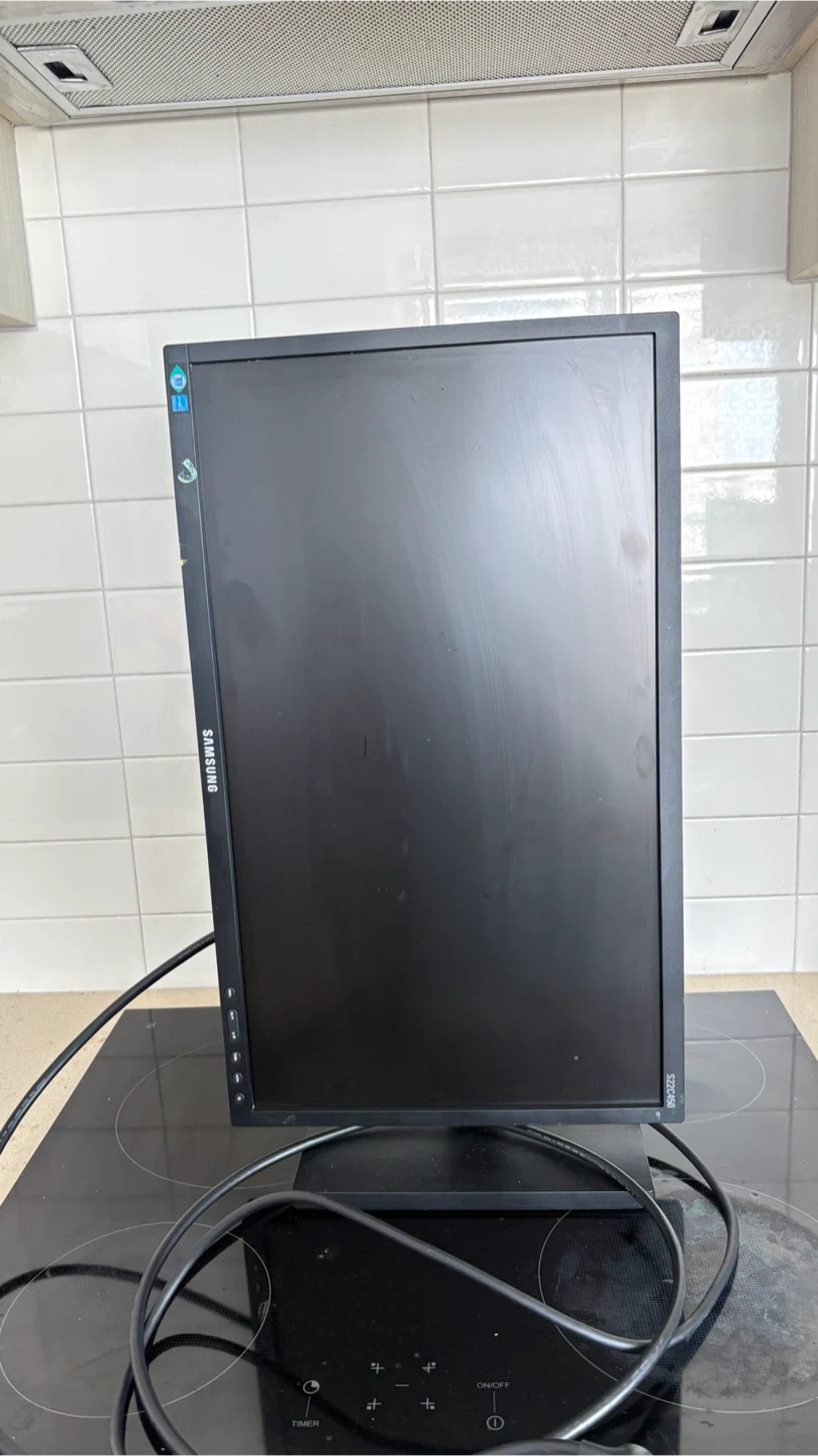 Samsung S22C450 Monitor - photo 3