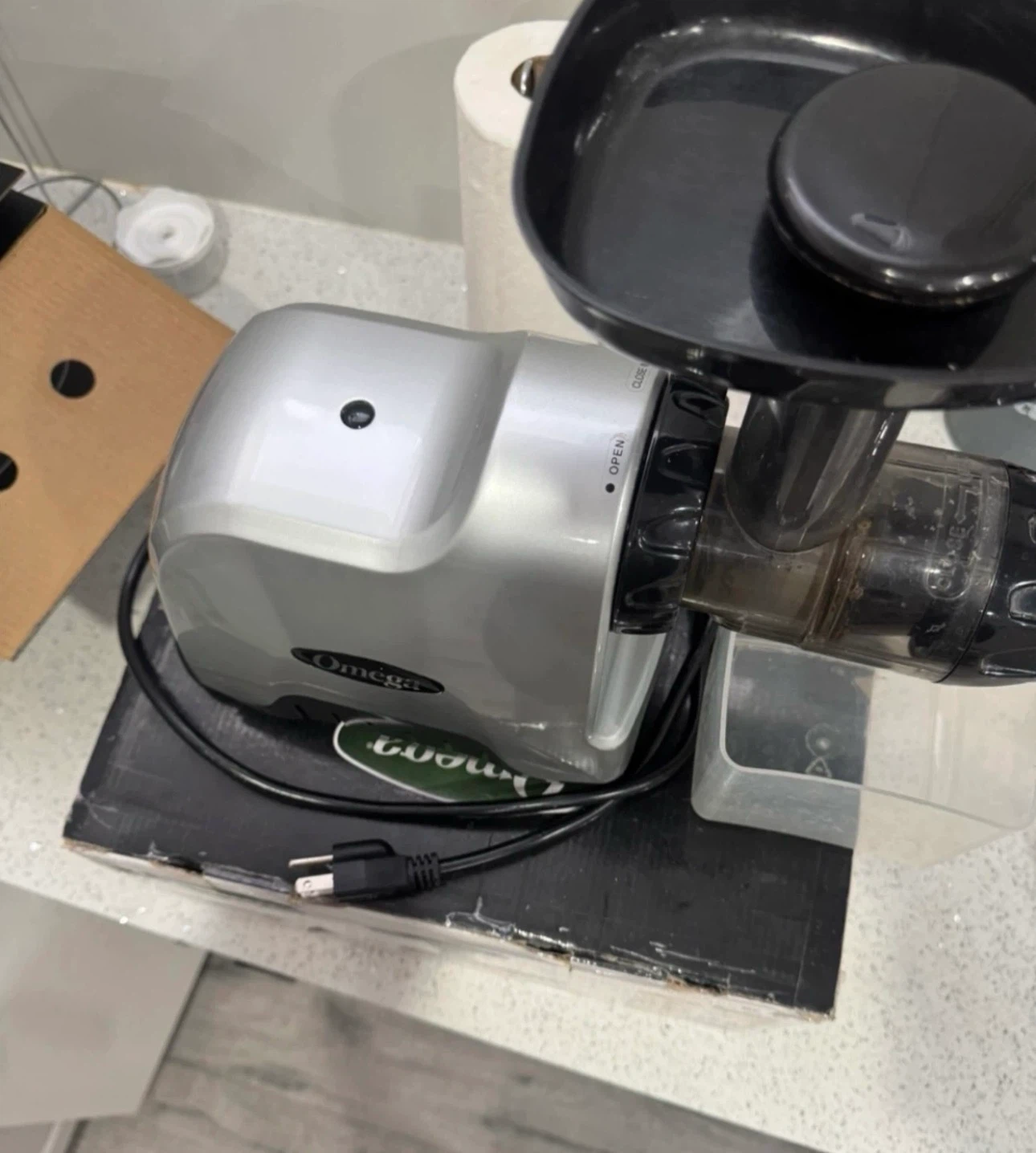 Omega CNC80S Compact Cold Press Juicer - photo 3