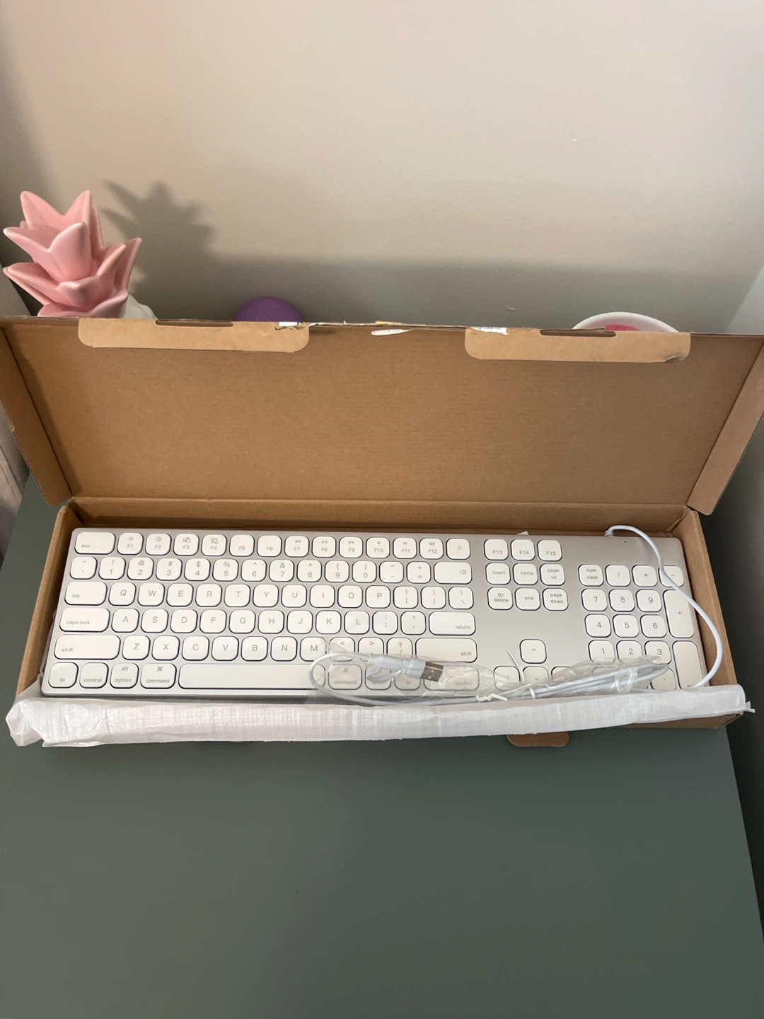 Yivandi Aluminum Wired Keyboard for Mac - photo 2