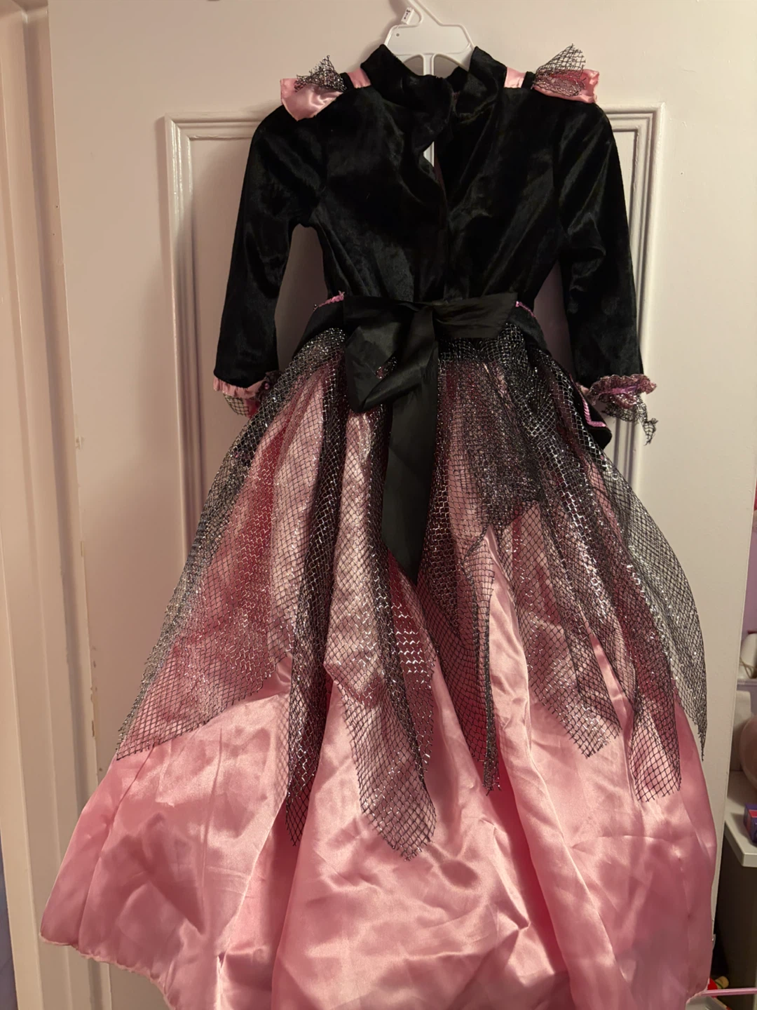 Halloween Witch Costume Size 6x - photo 2