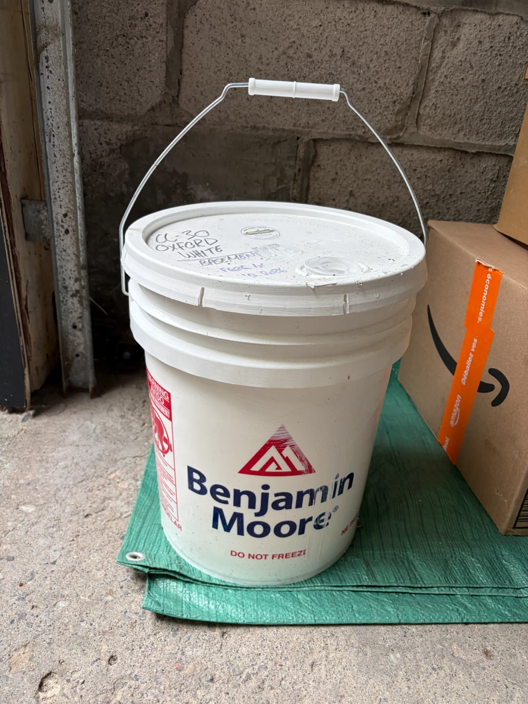 Benjamin Moore Oxford White CC-30 Paint - photo 2