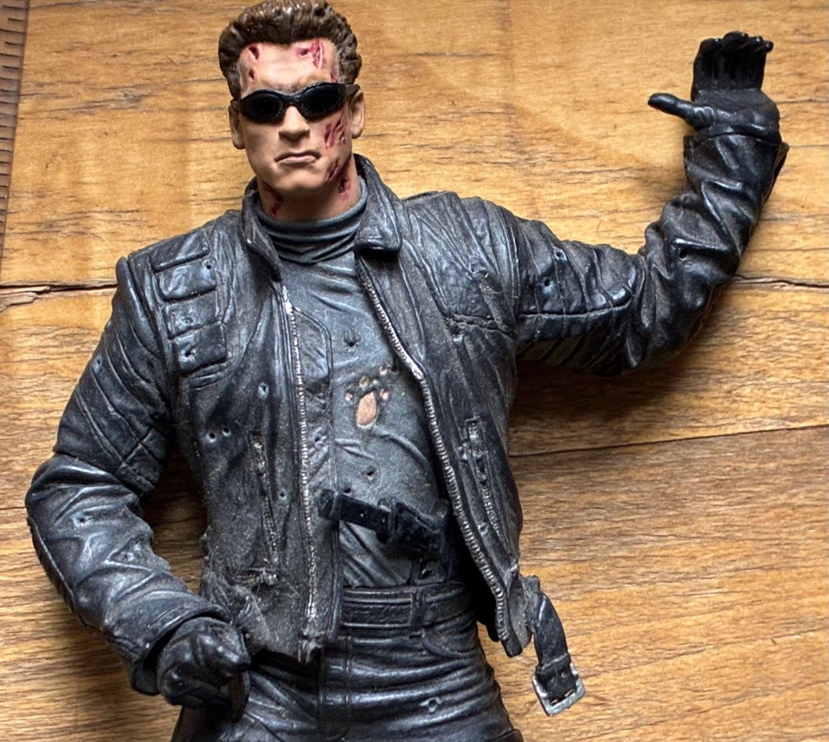 Terminator 3 T-850 Arnold Schwarzenegger McFarlane 7" Figure toy