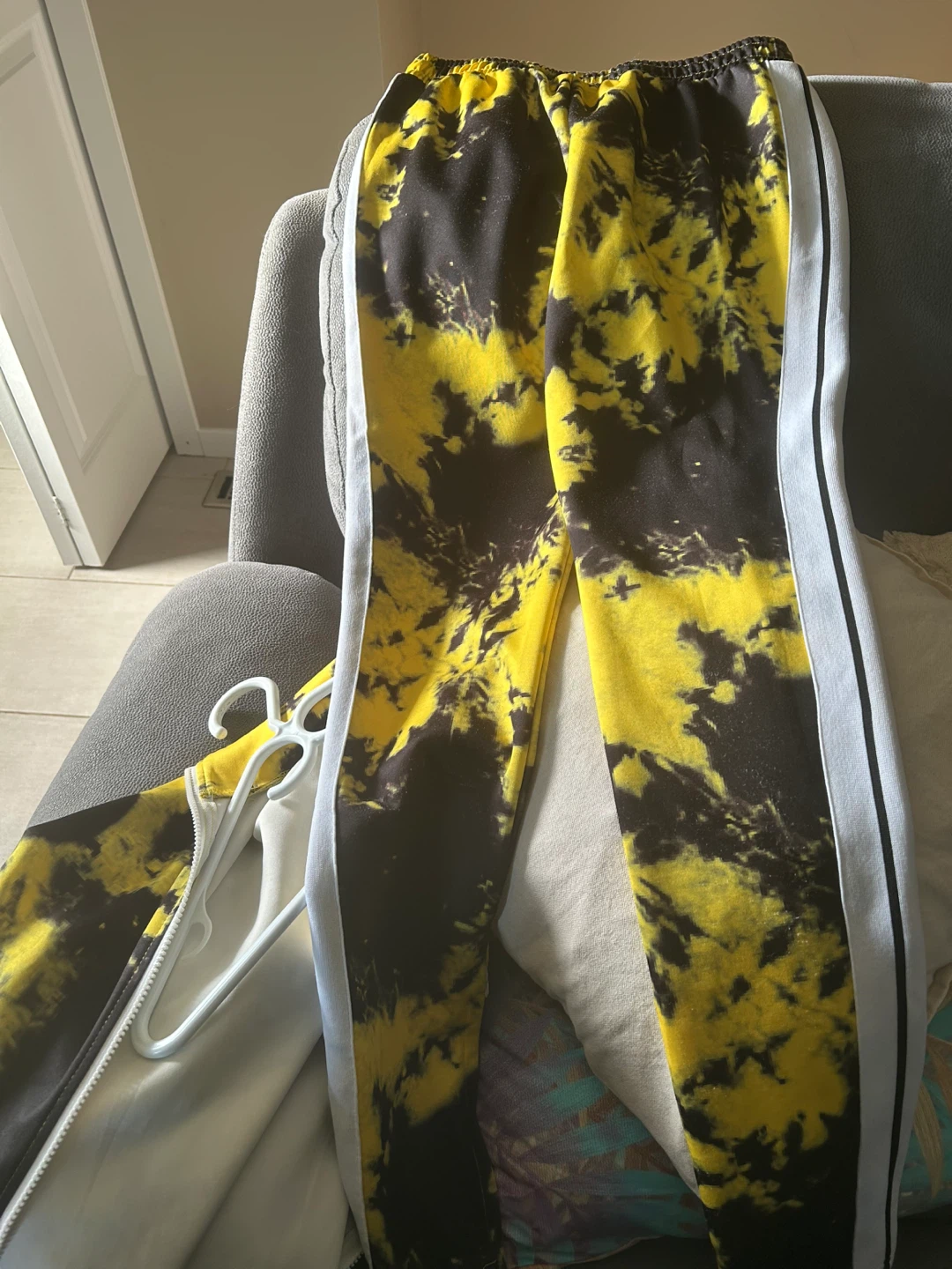 Fashion Nova Tie-Dye Tracksuit - Yellow and Black - photo 5