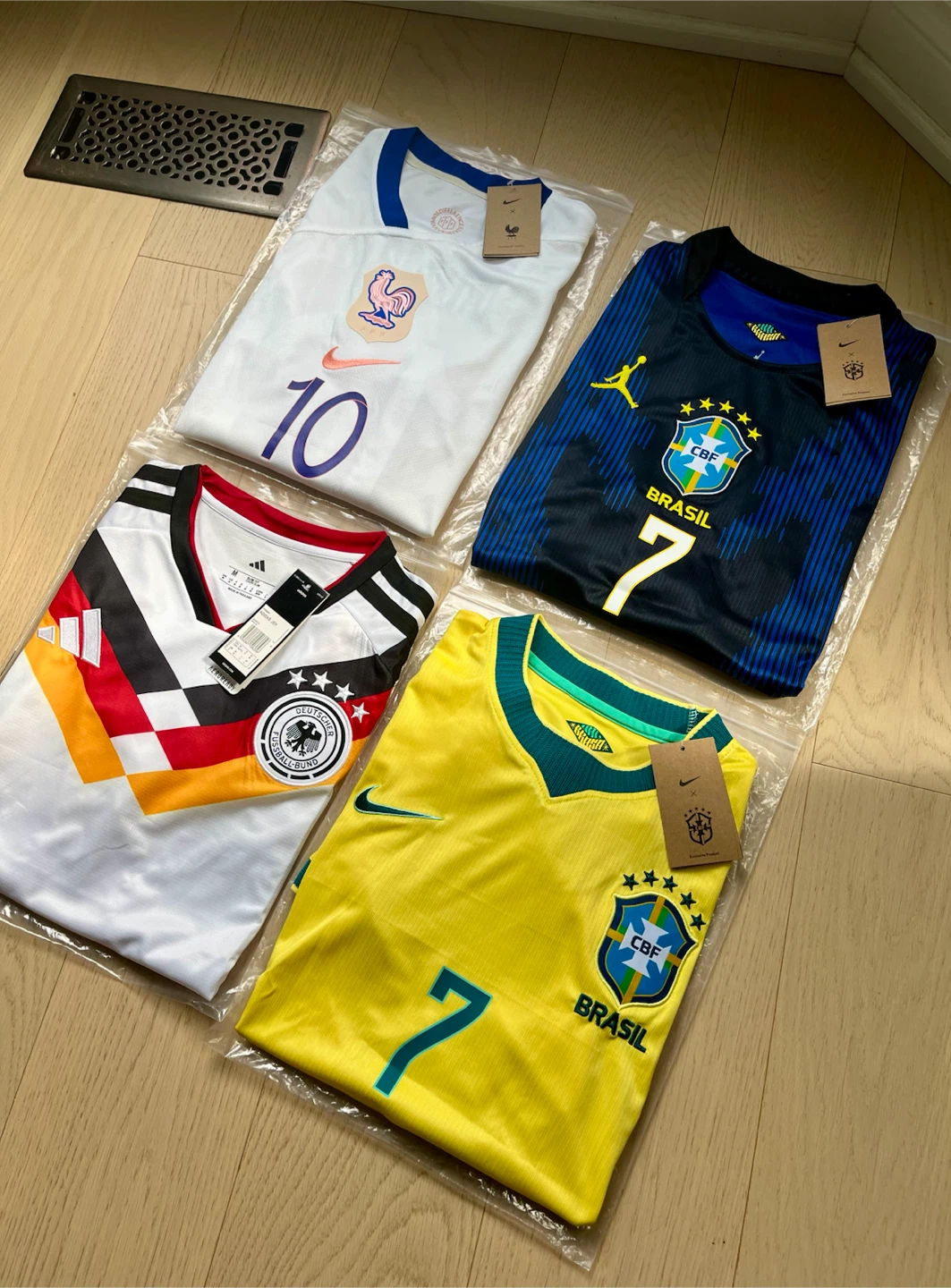 Football/ Soccer Jerseys - photo 3