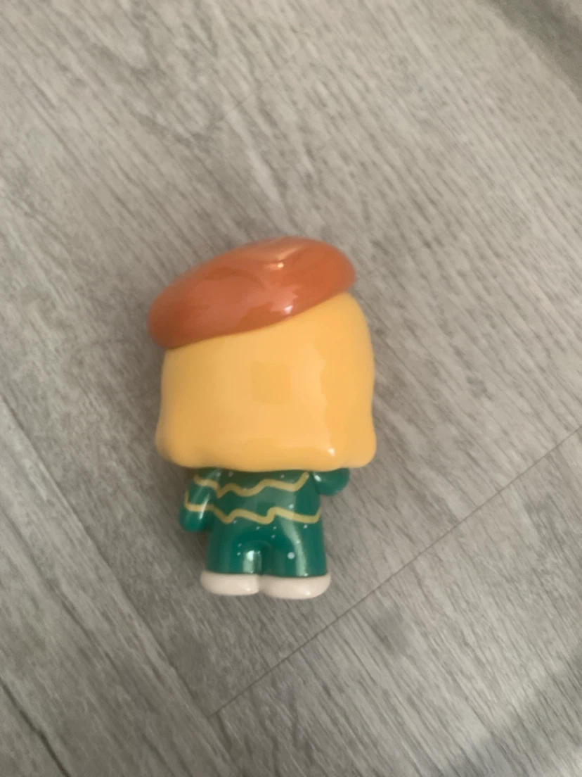 Pop mart figurine girl - photo 3