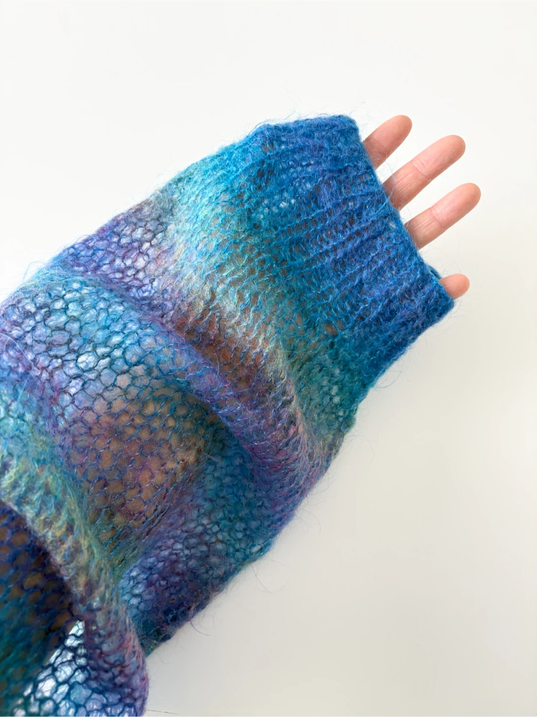 Hand knitted Sweater - photo 4