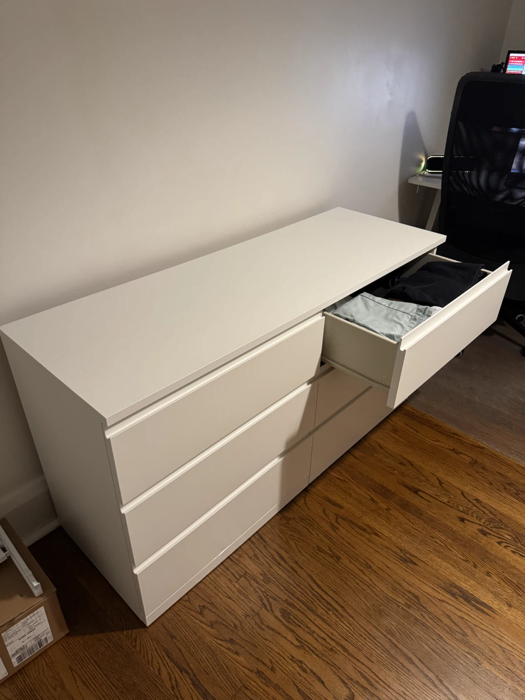 IKEA MALM 6-Drawer Dresser - photo 3