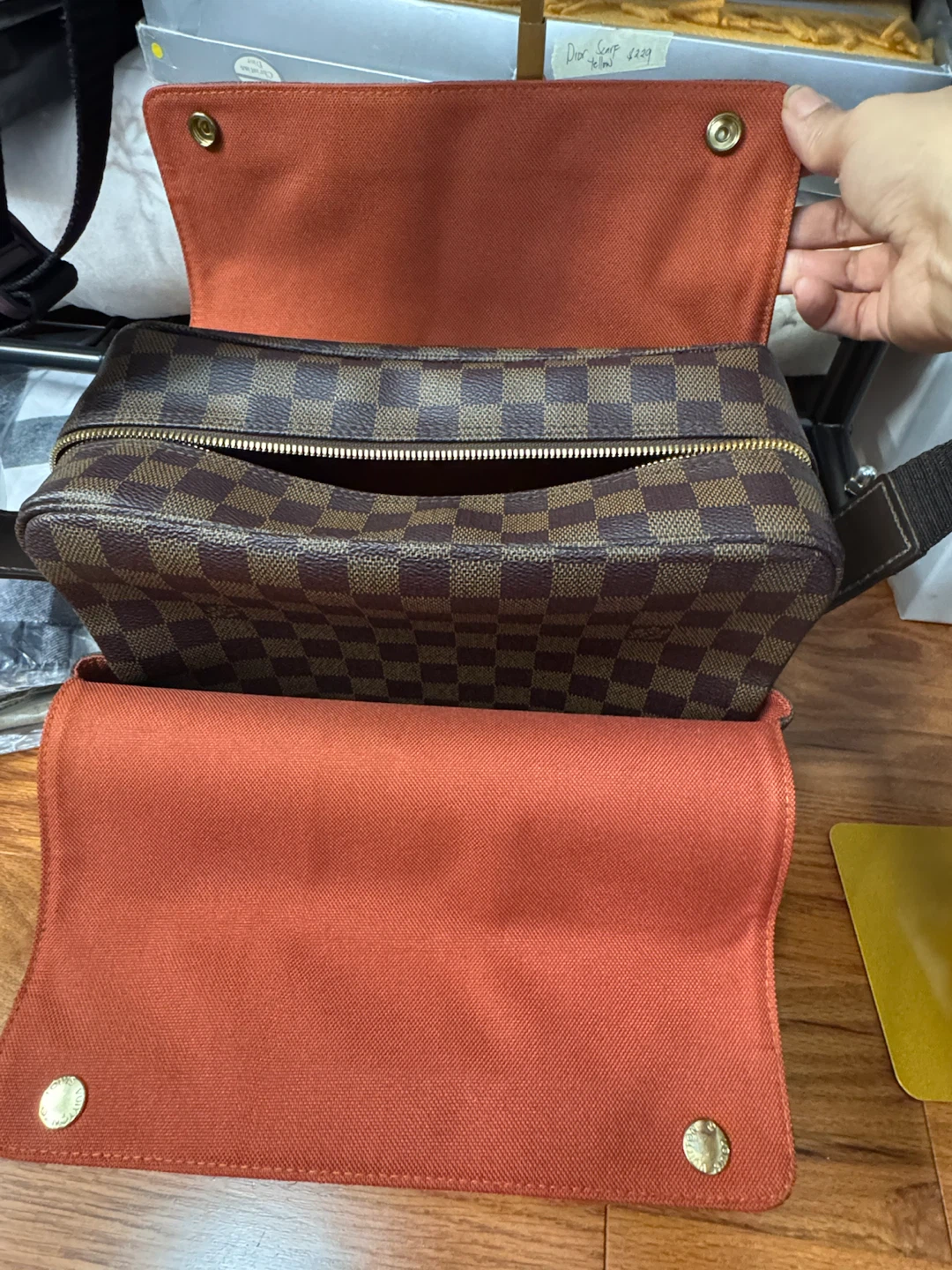Louis Vuitton Damier Ebene Messenger Bag - photo 2