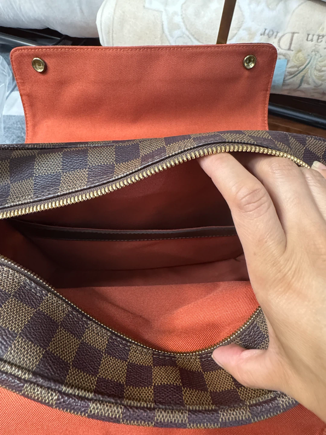 Louis Vuitton Damier Ebene Messenger Bag - photo 3