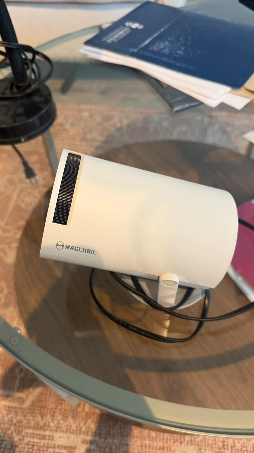 Magcubic Portable Projector