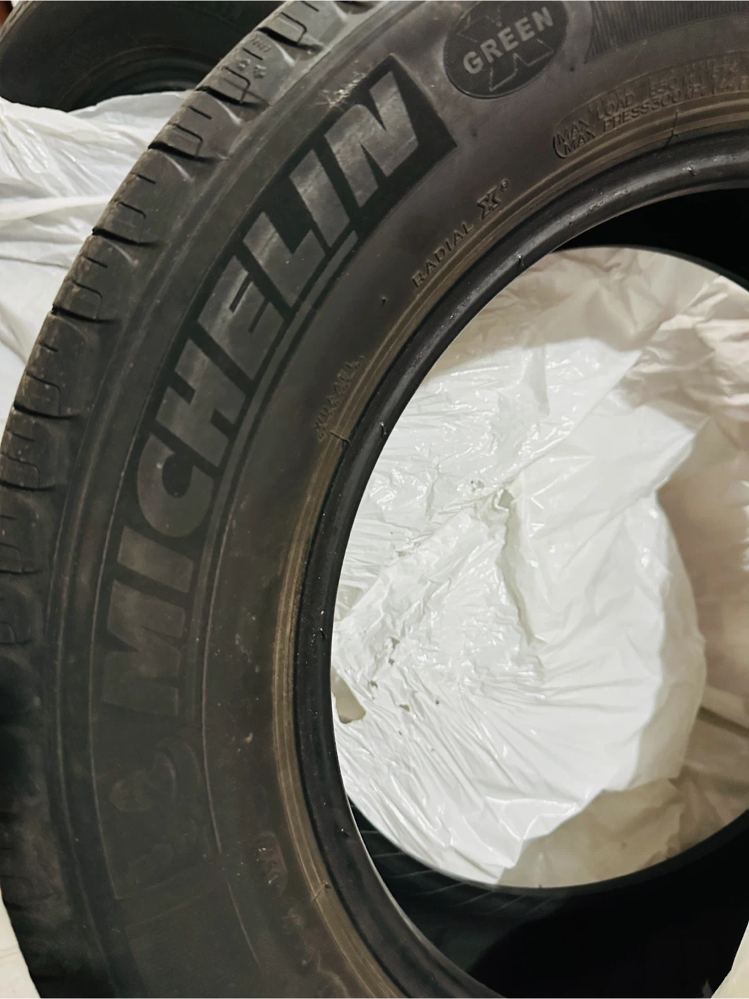 225/65/17 Michelin tires - photo 2