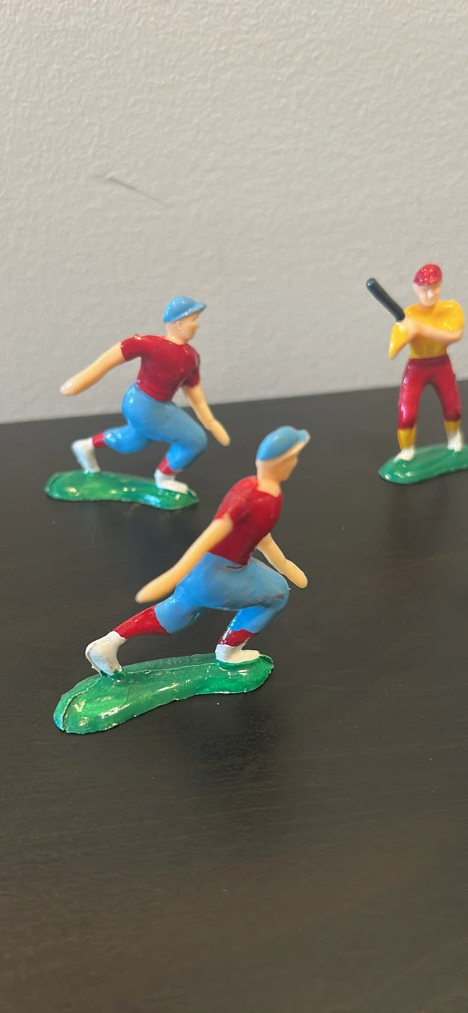 Set of 5 Vintage Baseball Player Figurines - photo 4