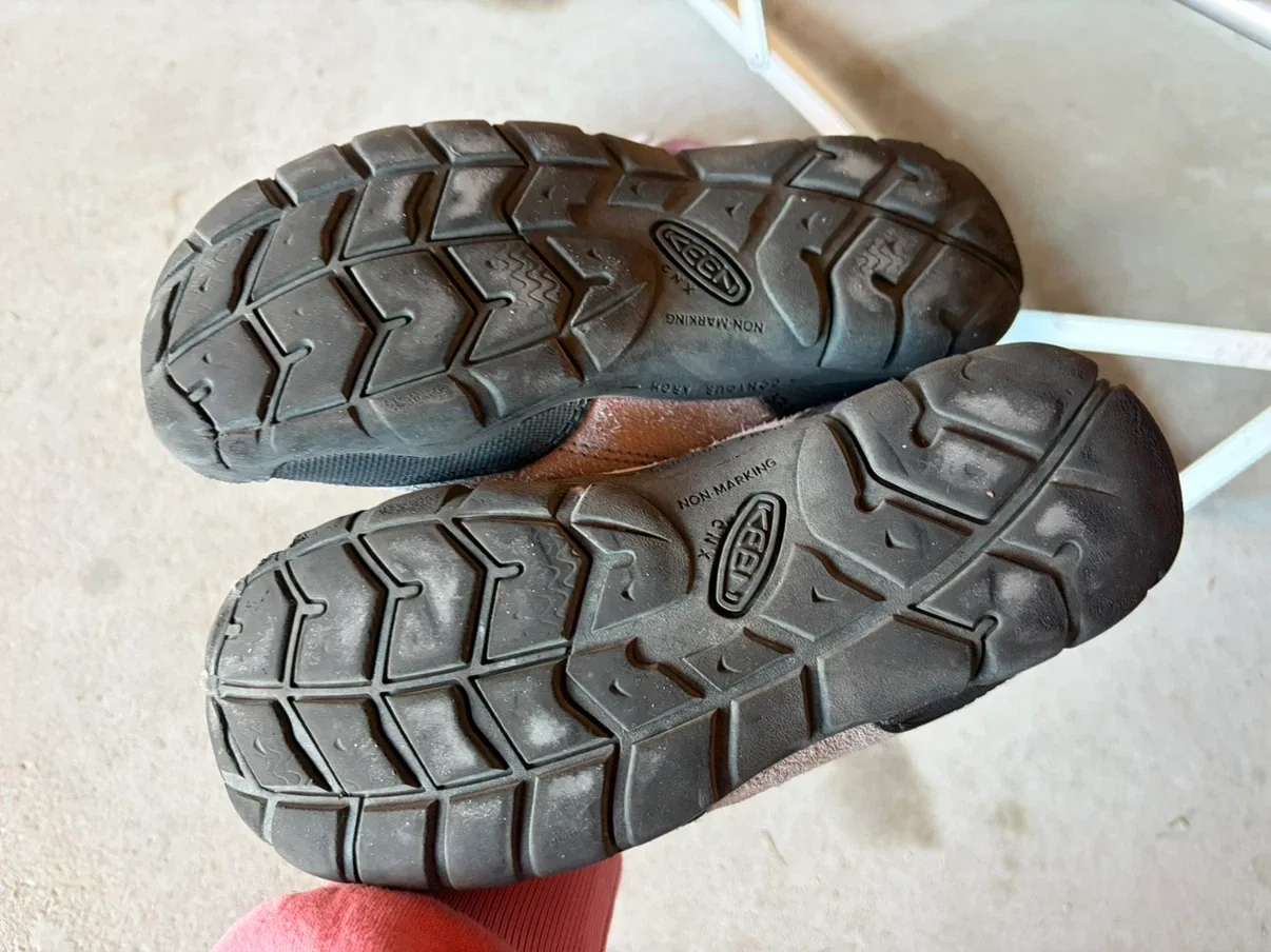 Keen Kids Shoes 210mm size - photo 3