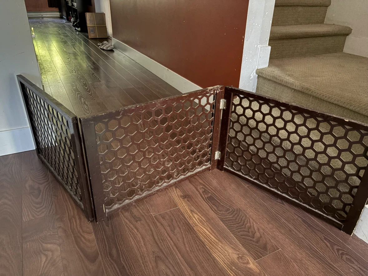 Folding Pet Gate - photo 2