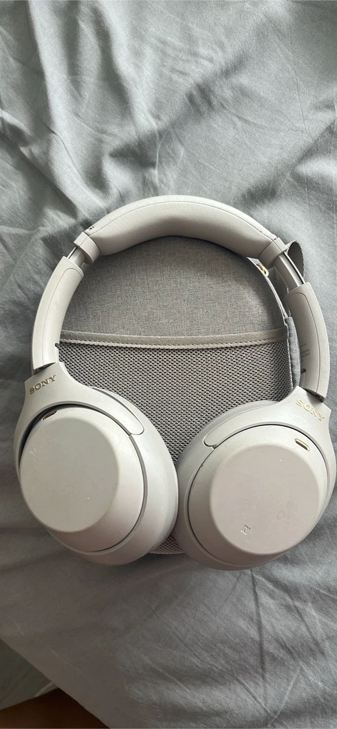 Sony WH-1000XM4 Wireless Noise-Cancelling Headphones