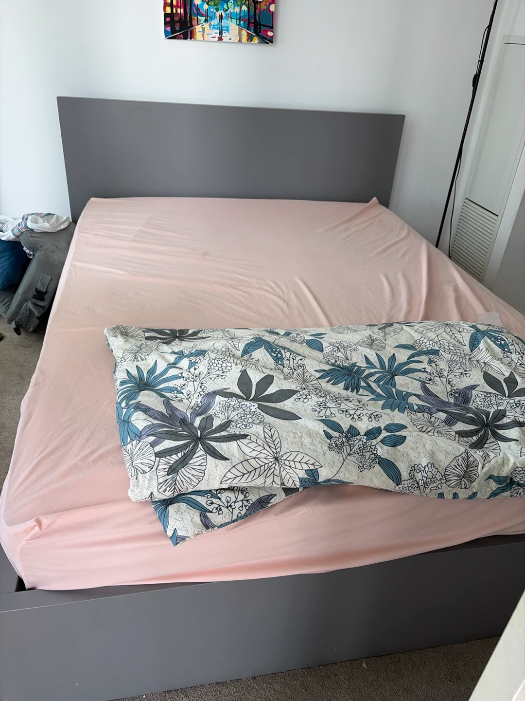 Queen size bed frame and headboard - photo 3