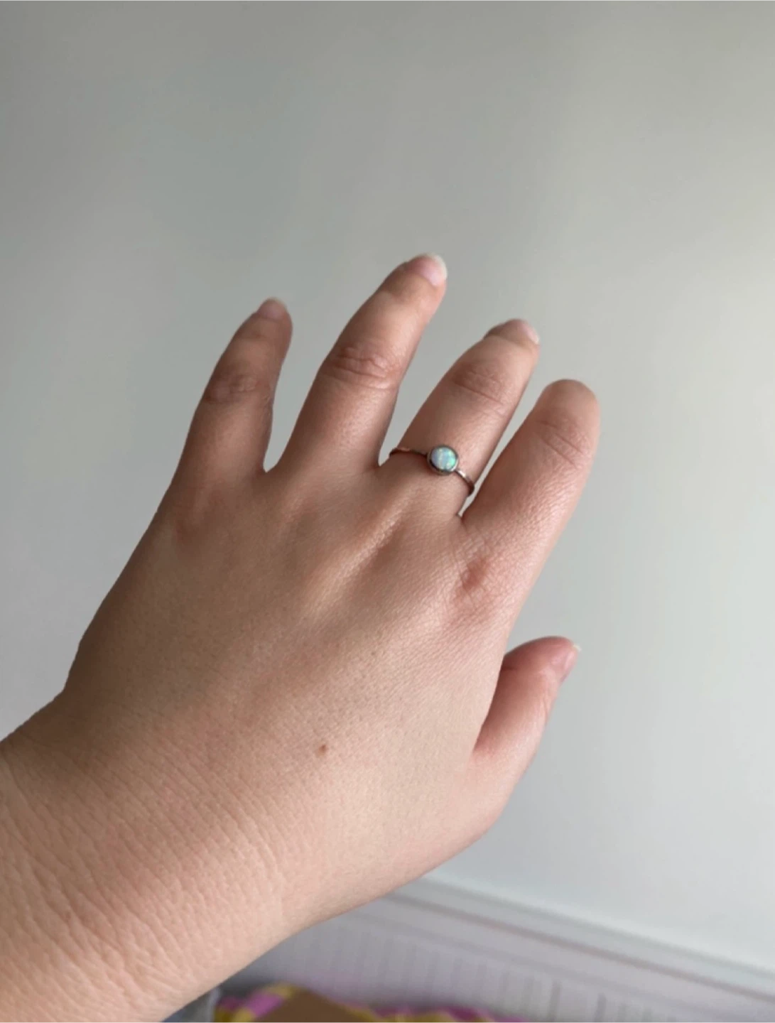 Simple opal bezel set ring - photo 3