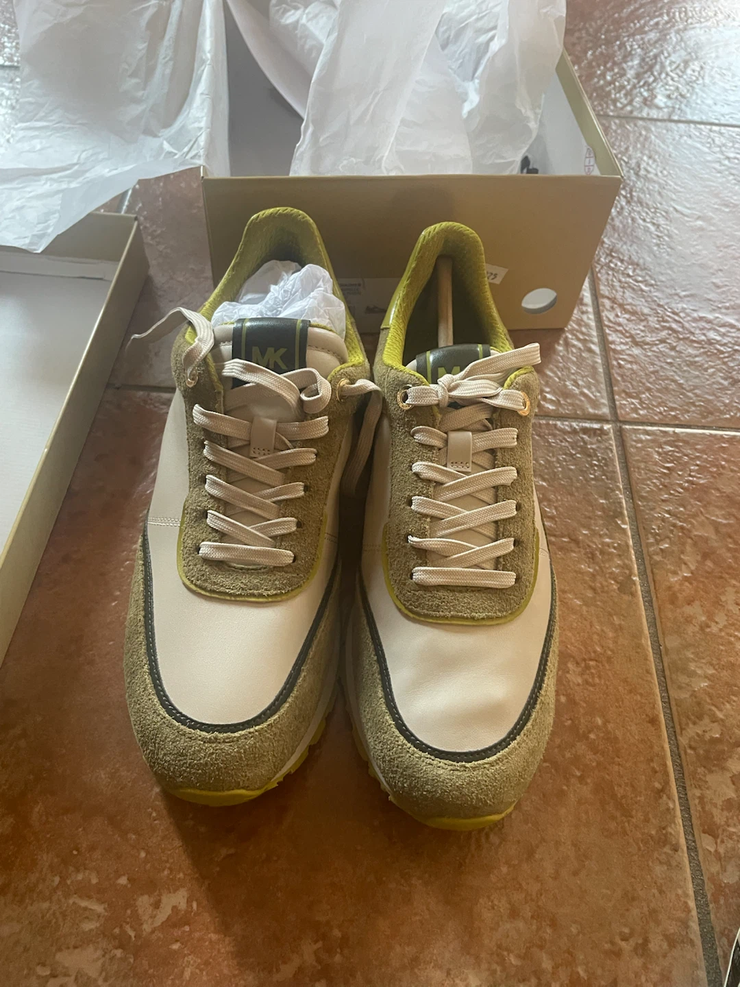 Michael Kors Sneakers Size 9.5M - photo 5