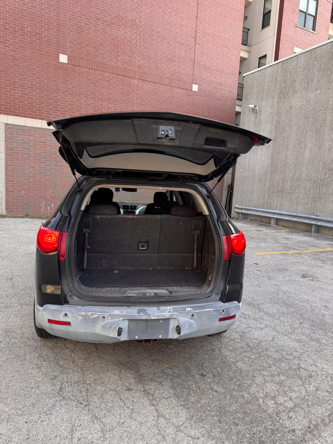 2011 CHEVY TRAVERSE LT 125k - photo 4
