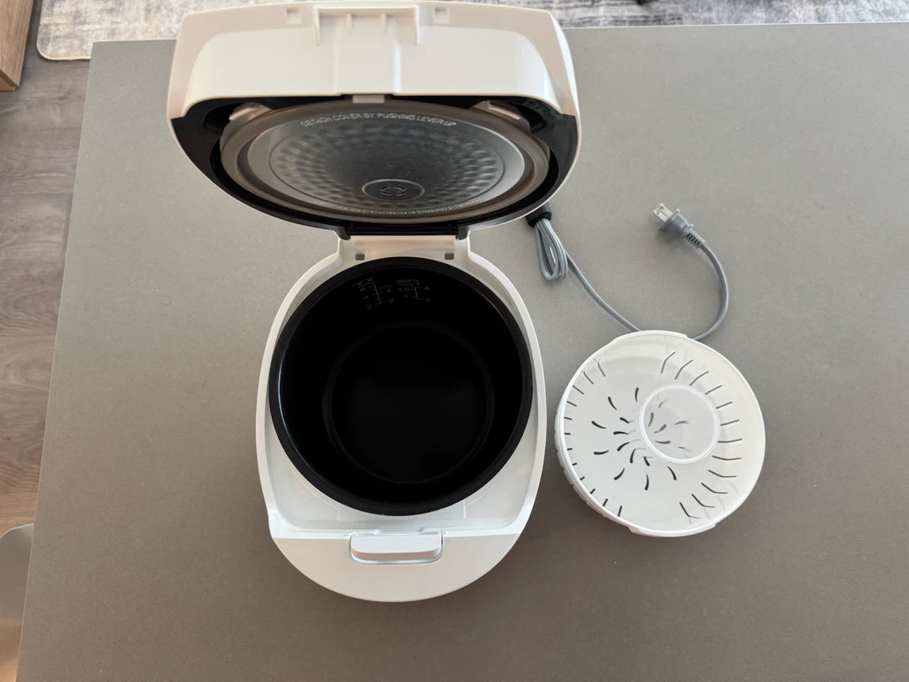 CUCKOO Rice Cooker White - photo 3