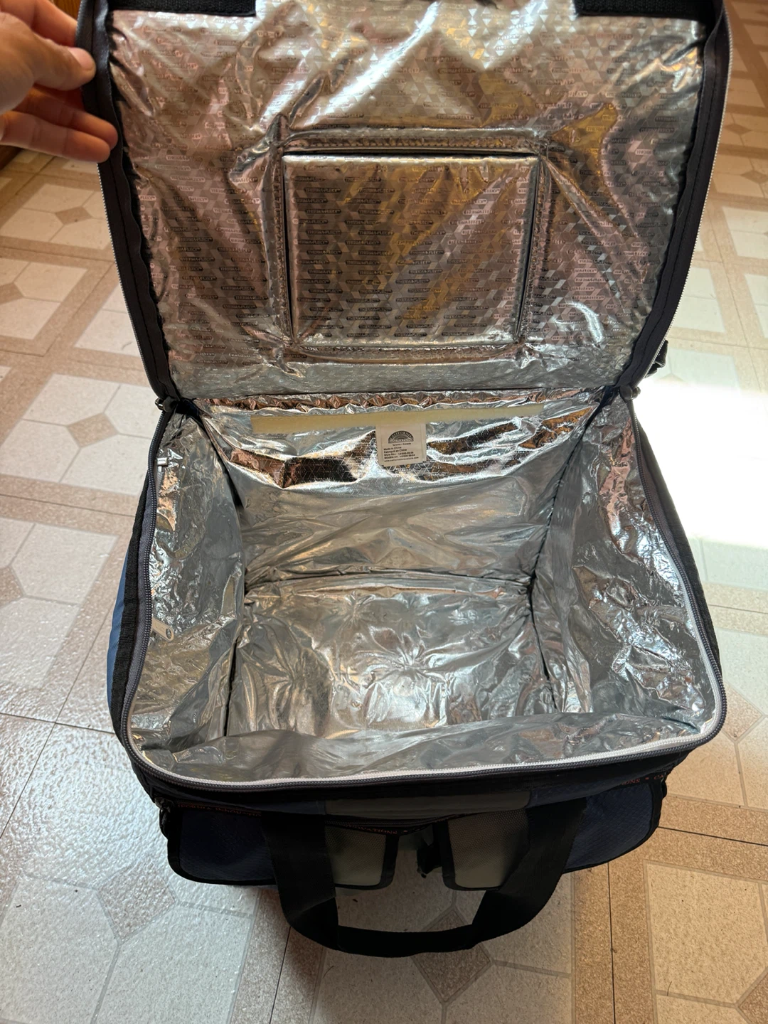 CI Rolling Cooler - photo 5