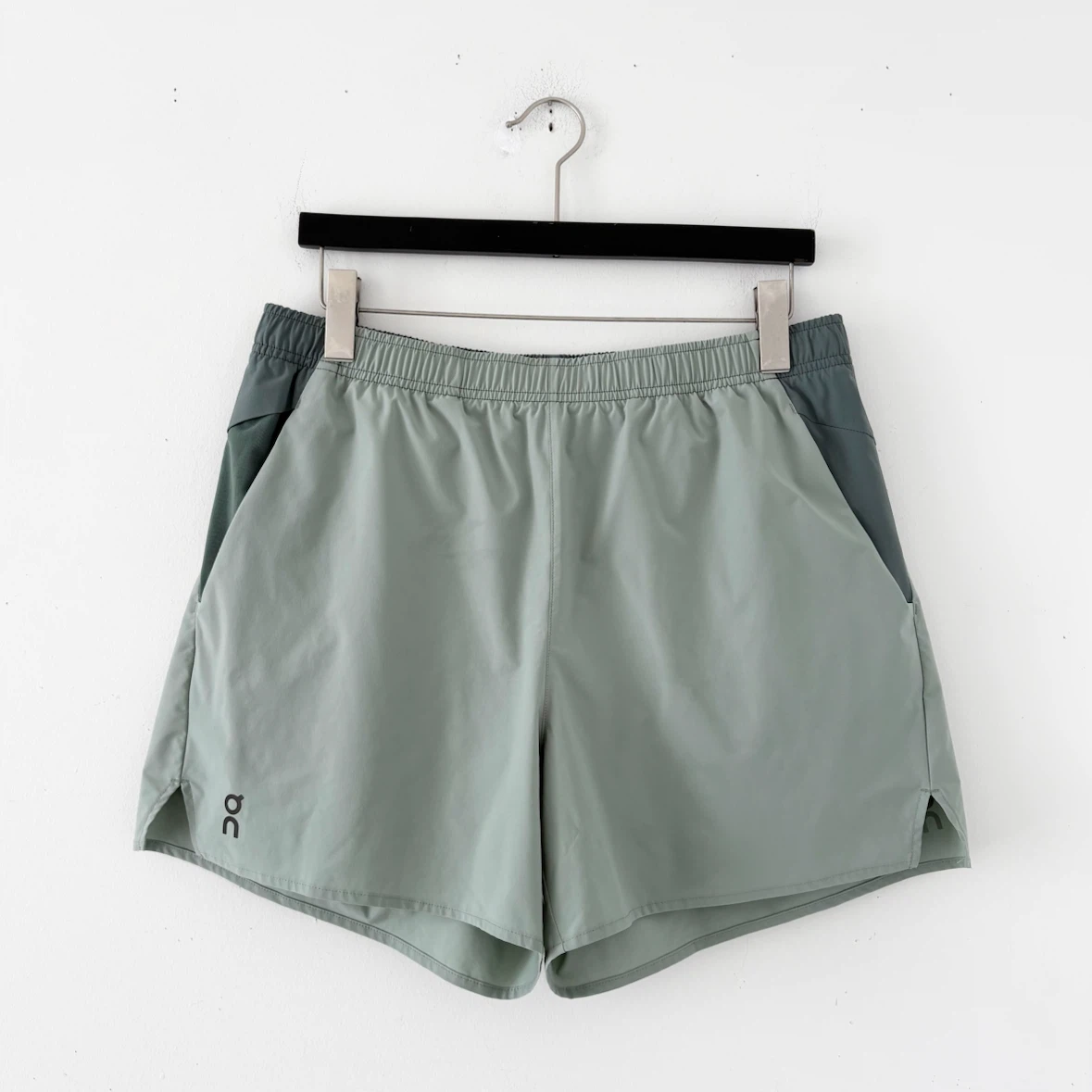 ON Essential Shorts