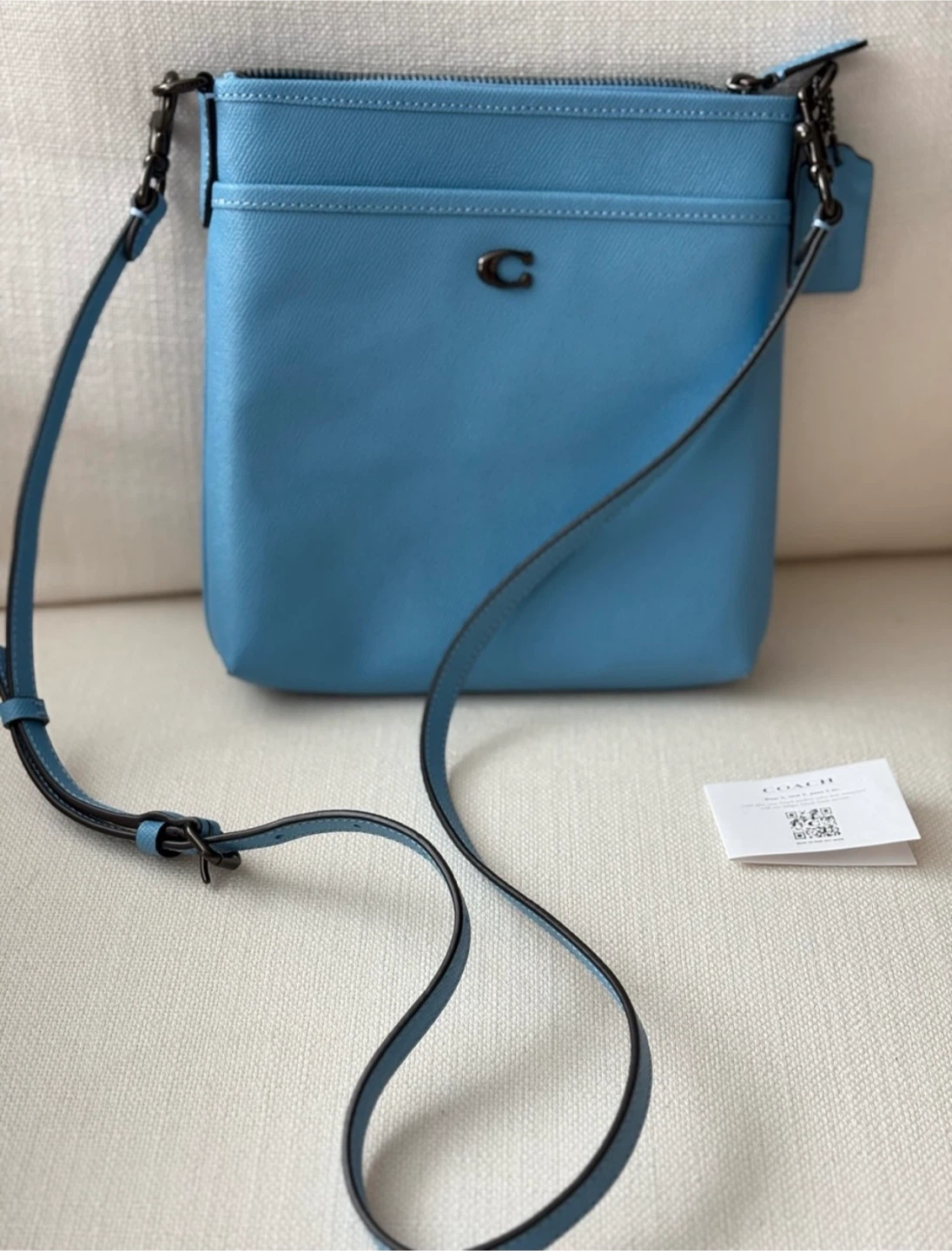 COACH Kitt Crossgrain  Messenger Crossbody- Blue color  CC525